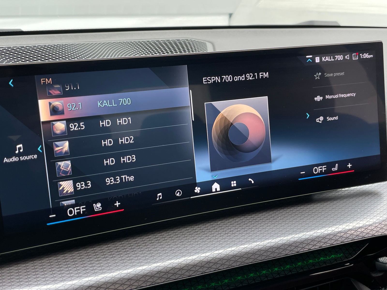 Thumbnail: 2025 BMW 3 Series - 3