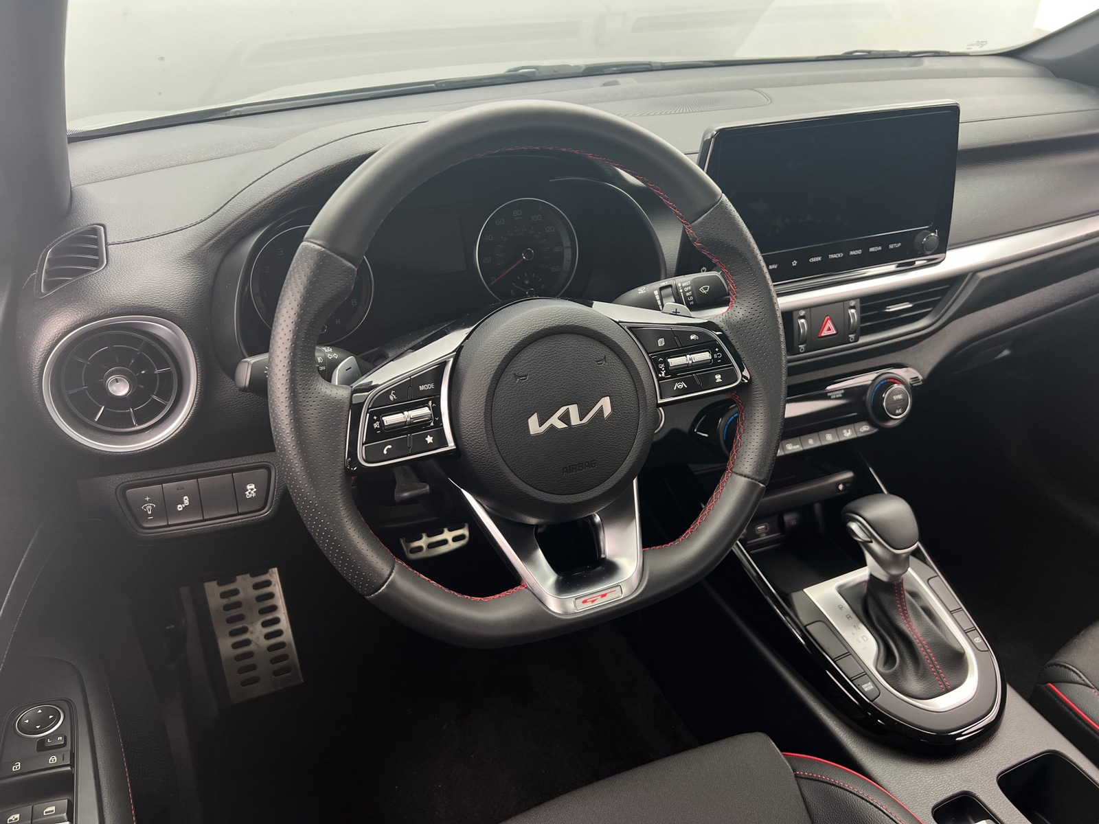 Thumbnail: 2024 Kia Forte - 5