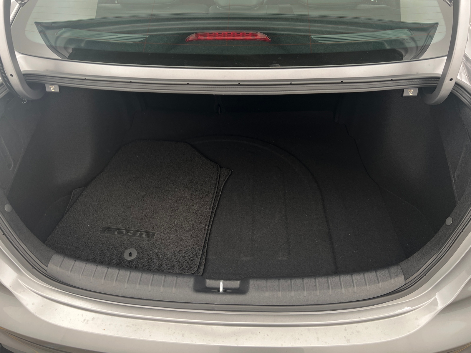 Thumbnail: 2024 Kia Forte - 7