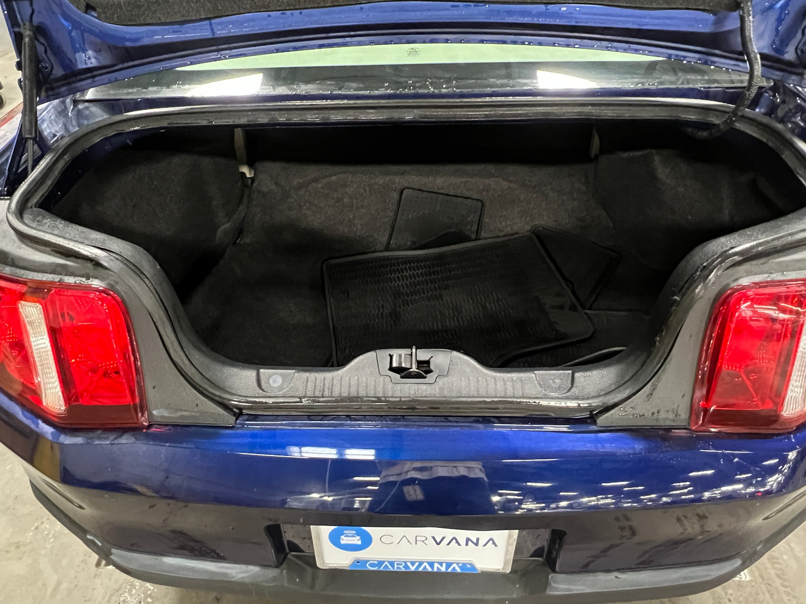 Thumbnail: 2010 Ford Mustang - 4