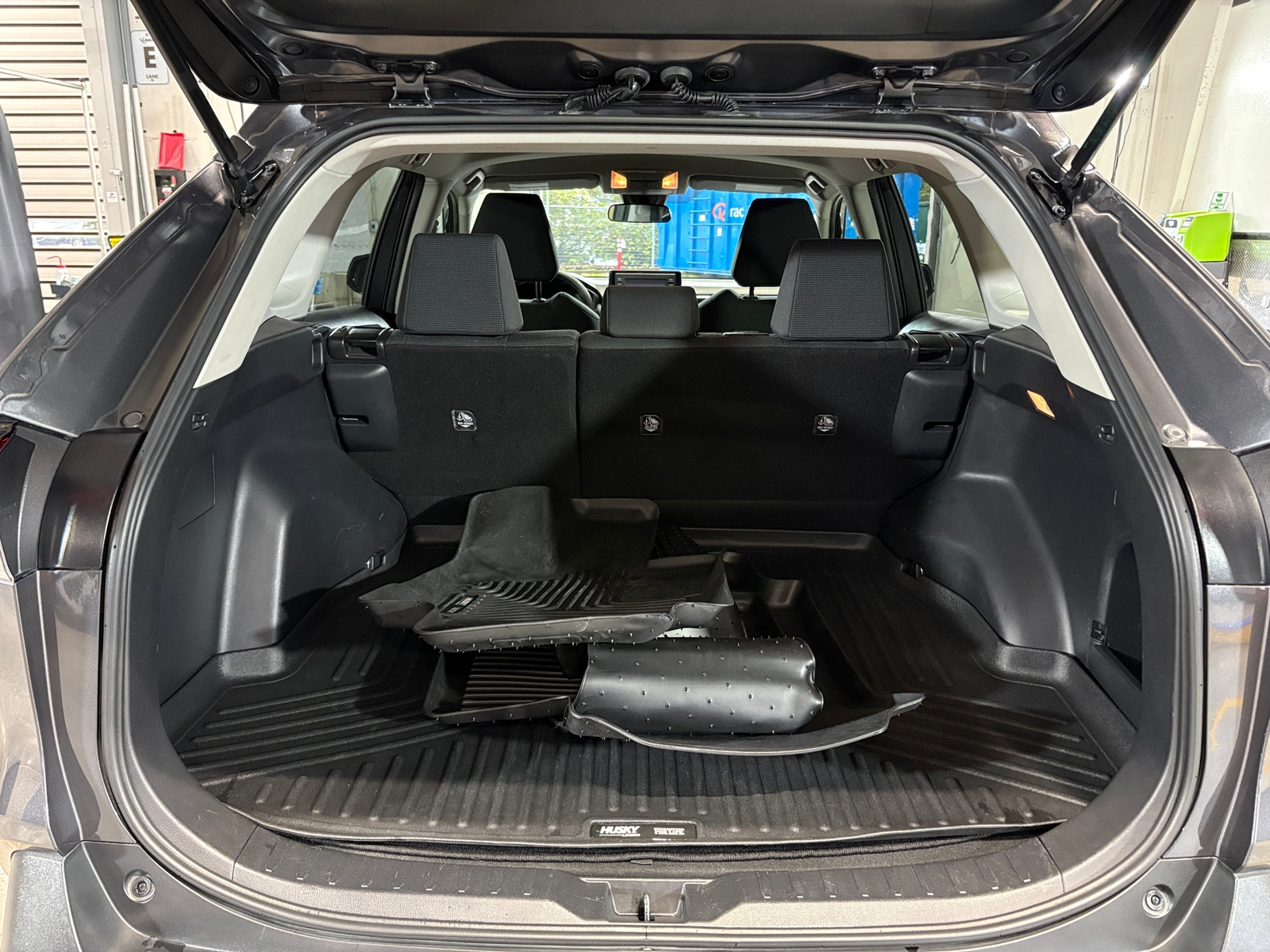 Thumbnail: 2020 Toyota RAV4 - 7