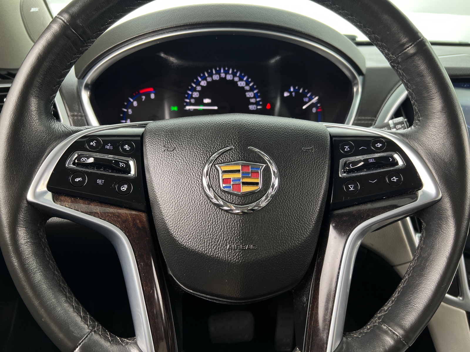 Thumbnail: 2015 Cadillac SRX - 4