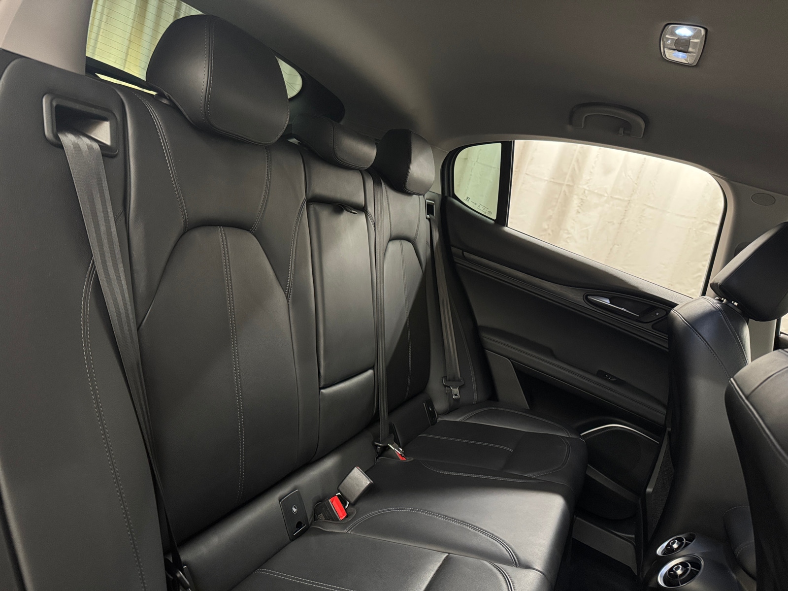 Thumbnail: 2018 Alfa Romeo Stelvio - 5