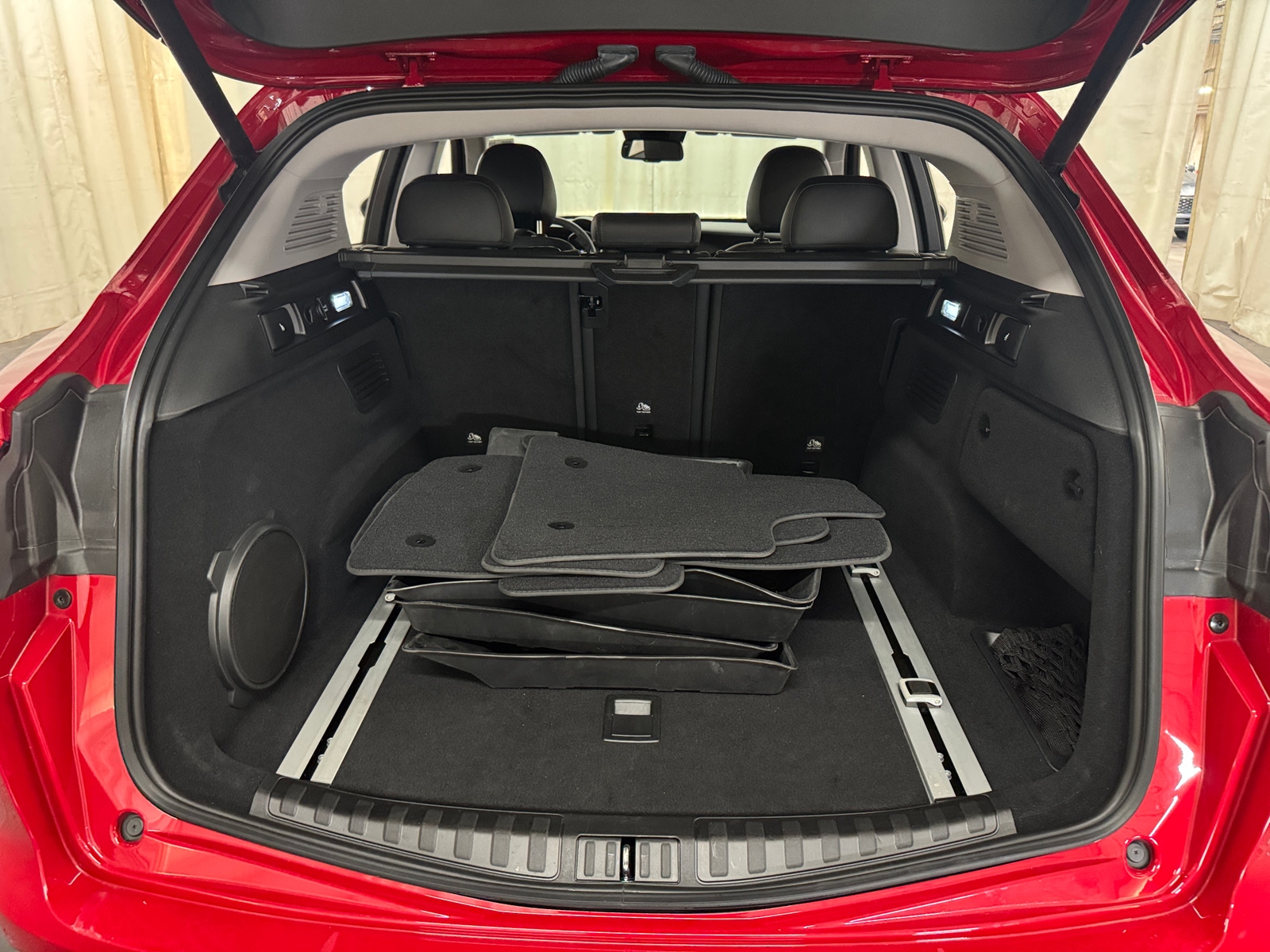 Thumbnail: 2018 Alfa Romeo Stelvio - 6