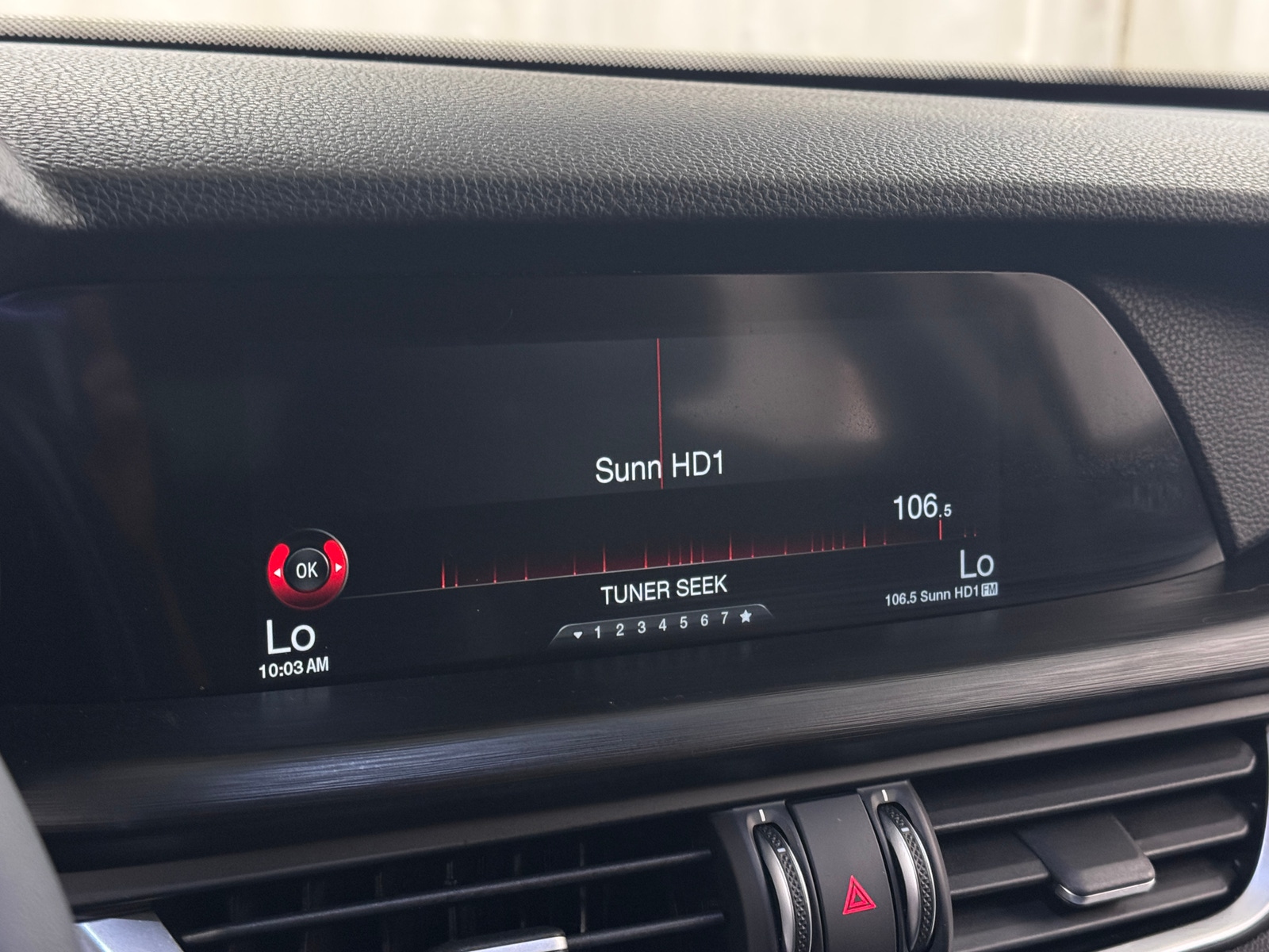 Thumbnail: 2018 Alfa Romeo Stelvio - 3