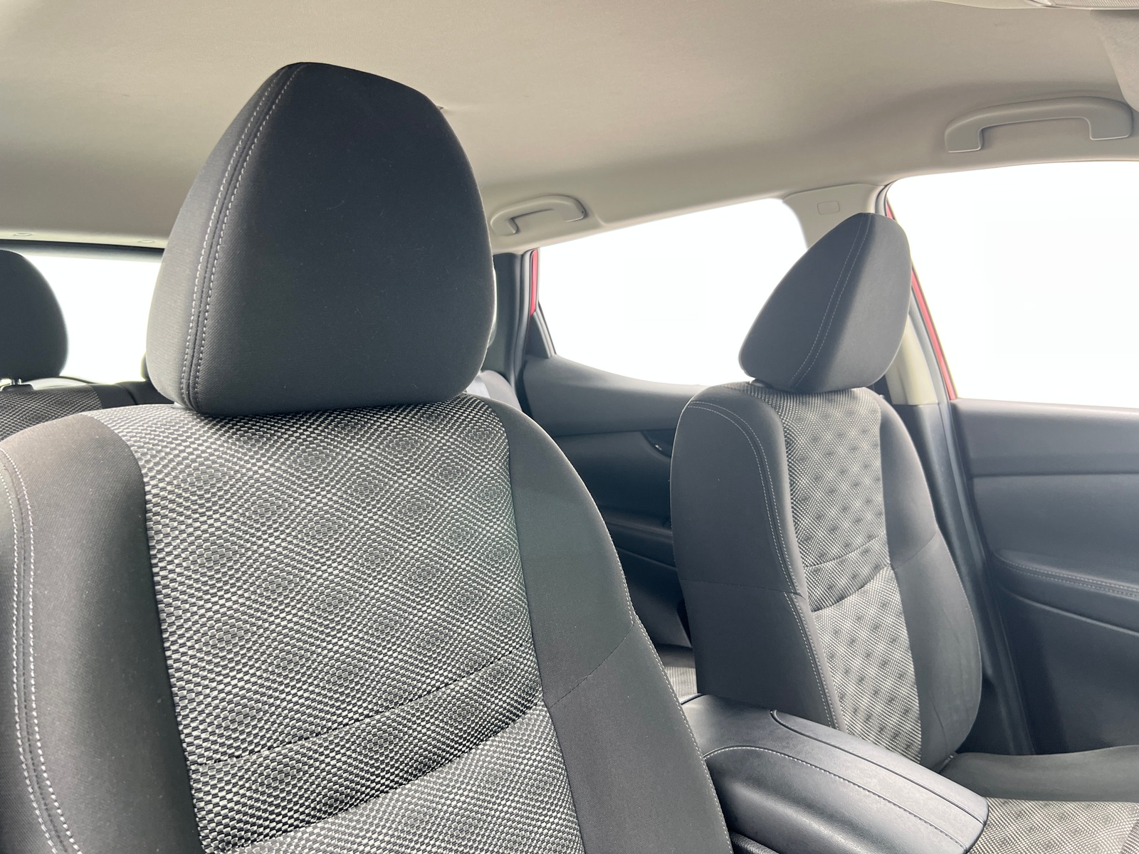 Thumbnail: 2019 Nissan Rogue Sport - 2