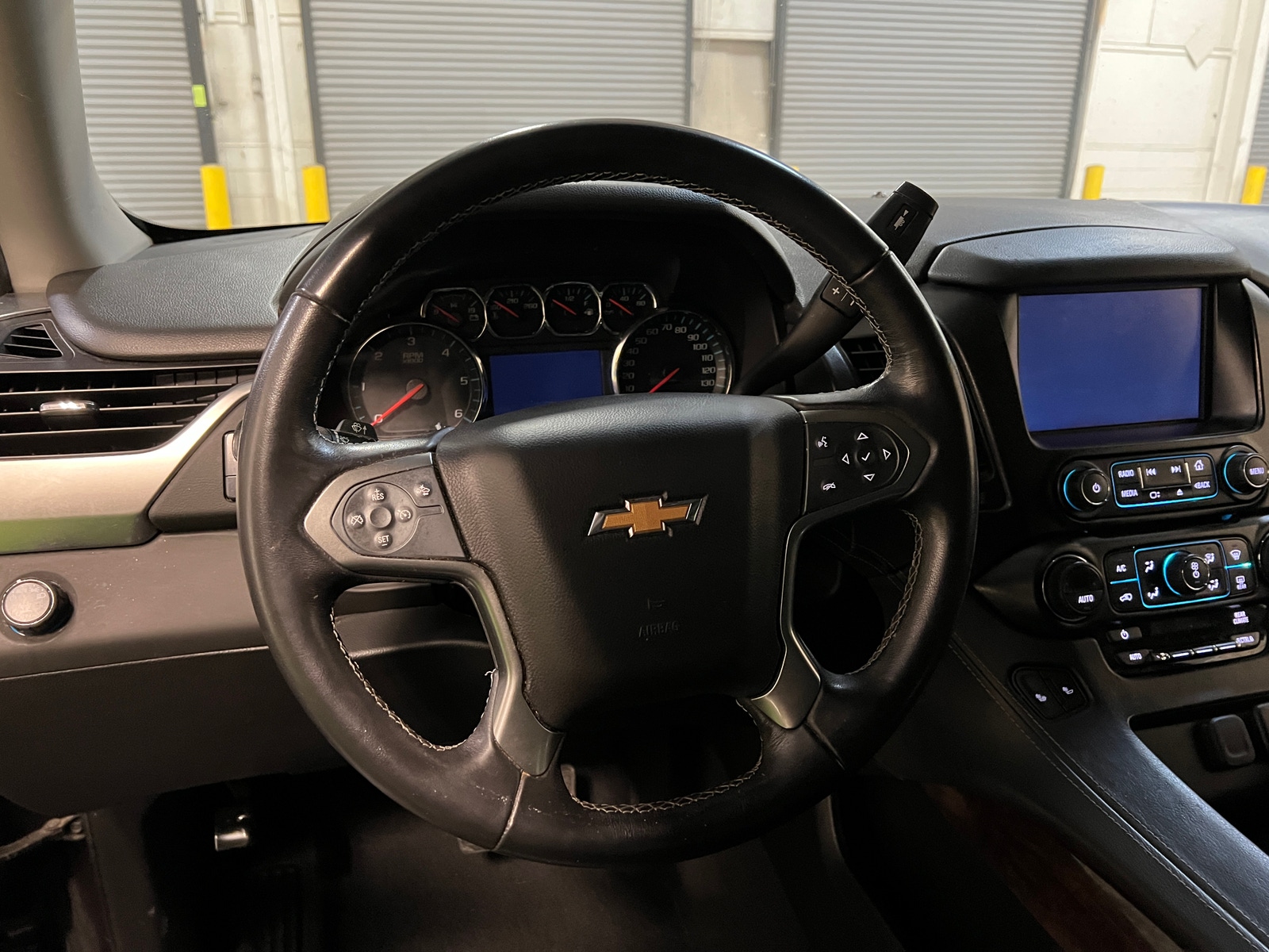 Thumbnail: 2019 Chevrolet Suburban - 4