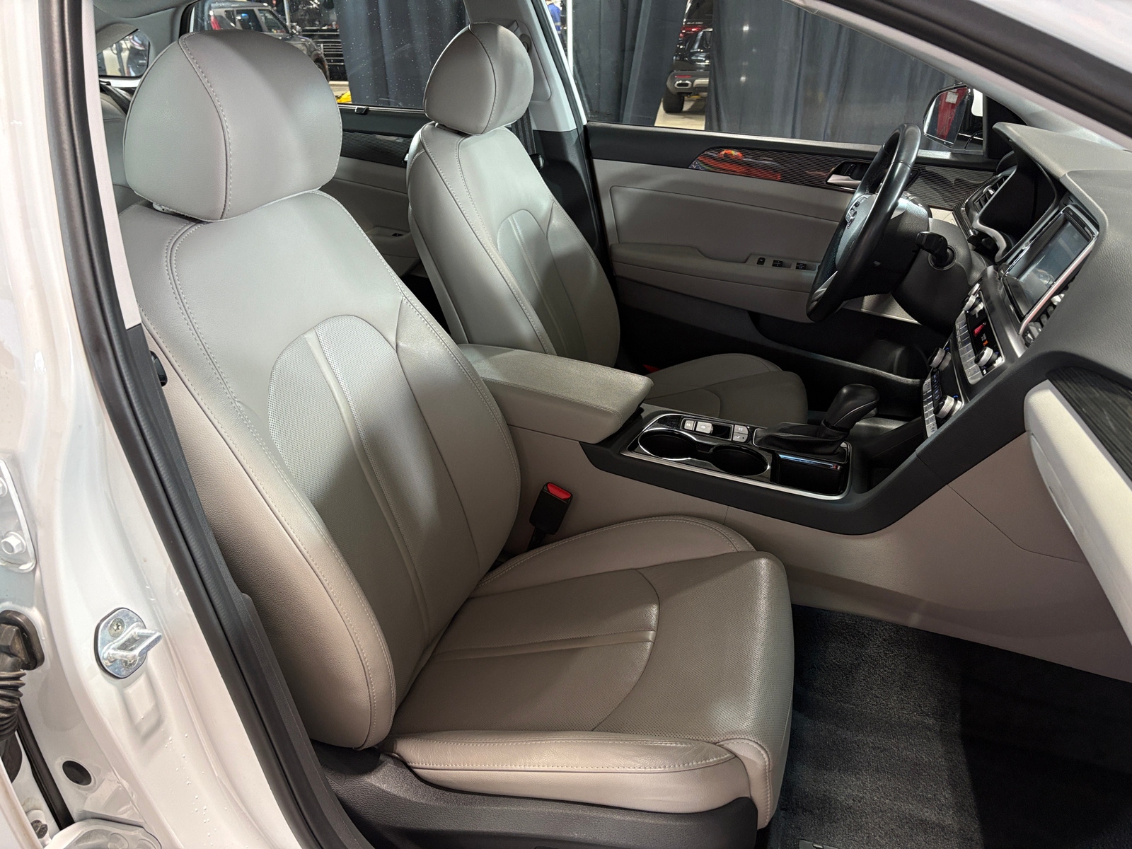 Thumbnail: 2019 Hyundai Sonata - 2