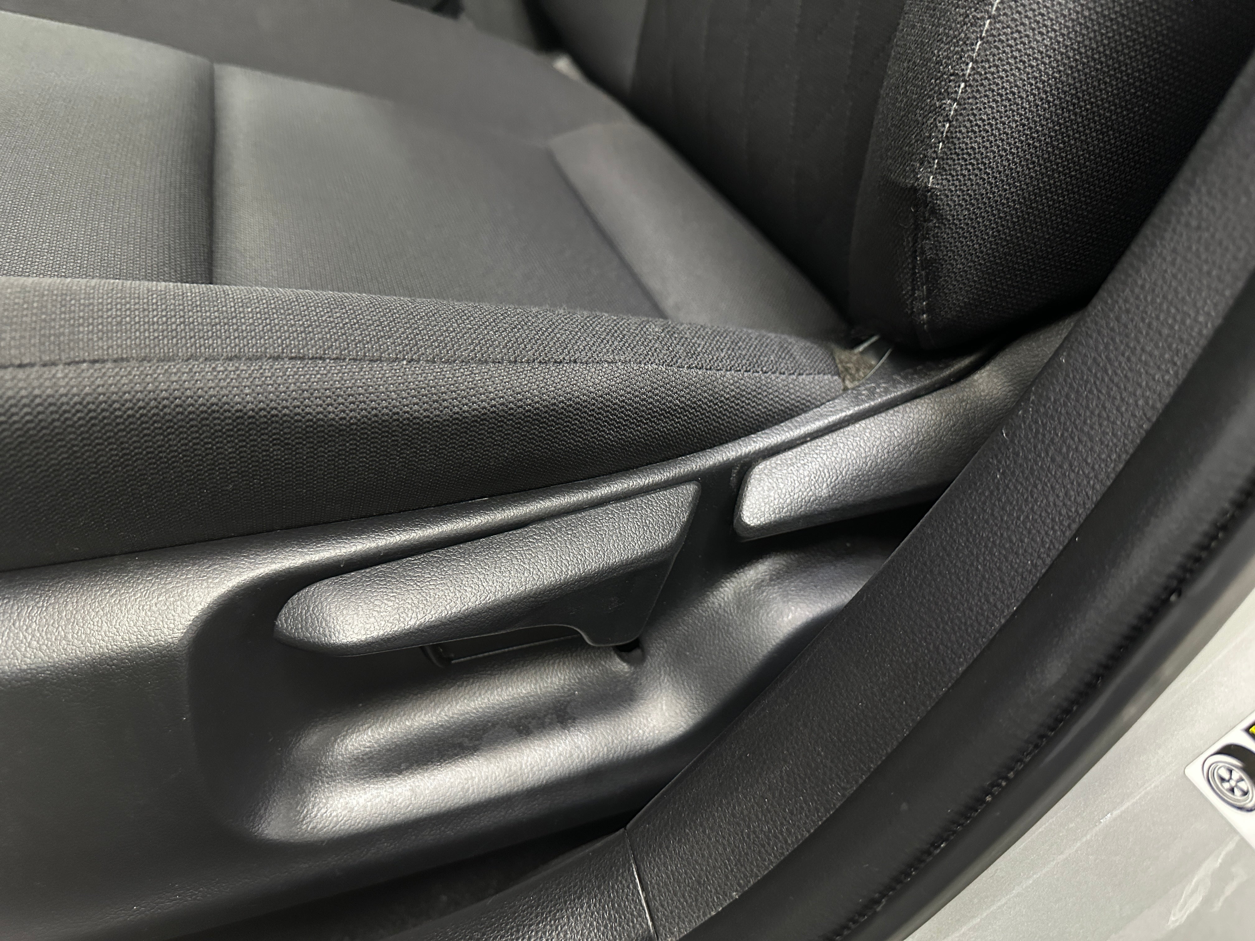 Used 2024 Toyota Corolla LE with VIN 5YFB4MDE5RP174255 for sale in Northfield, Minnesota