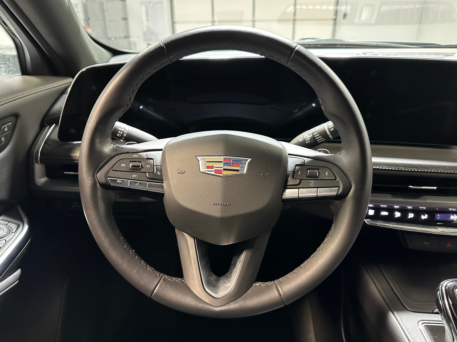 Thumbnail: 2024 Cadillac XT4 - 4