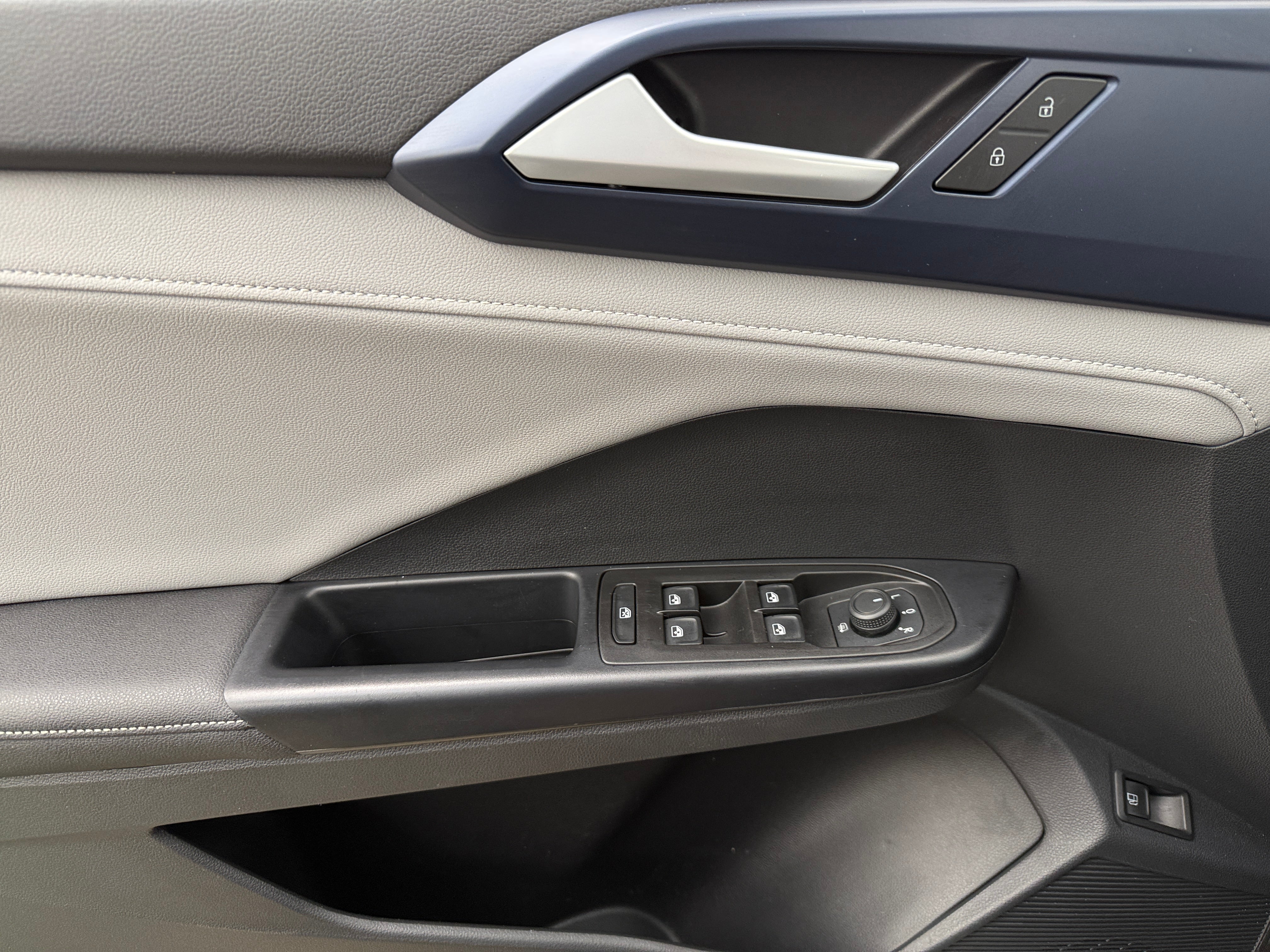 2024 Volkswagen Taos