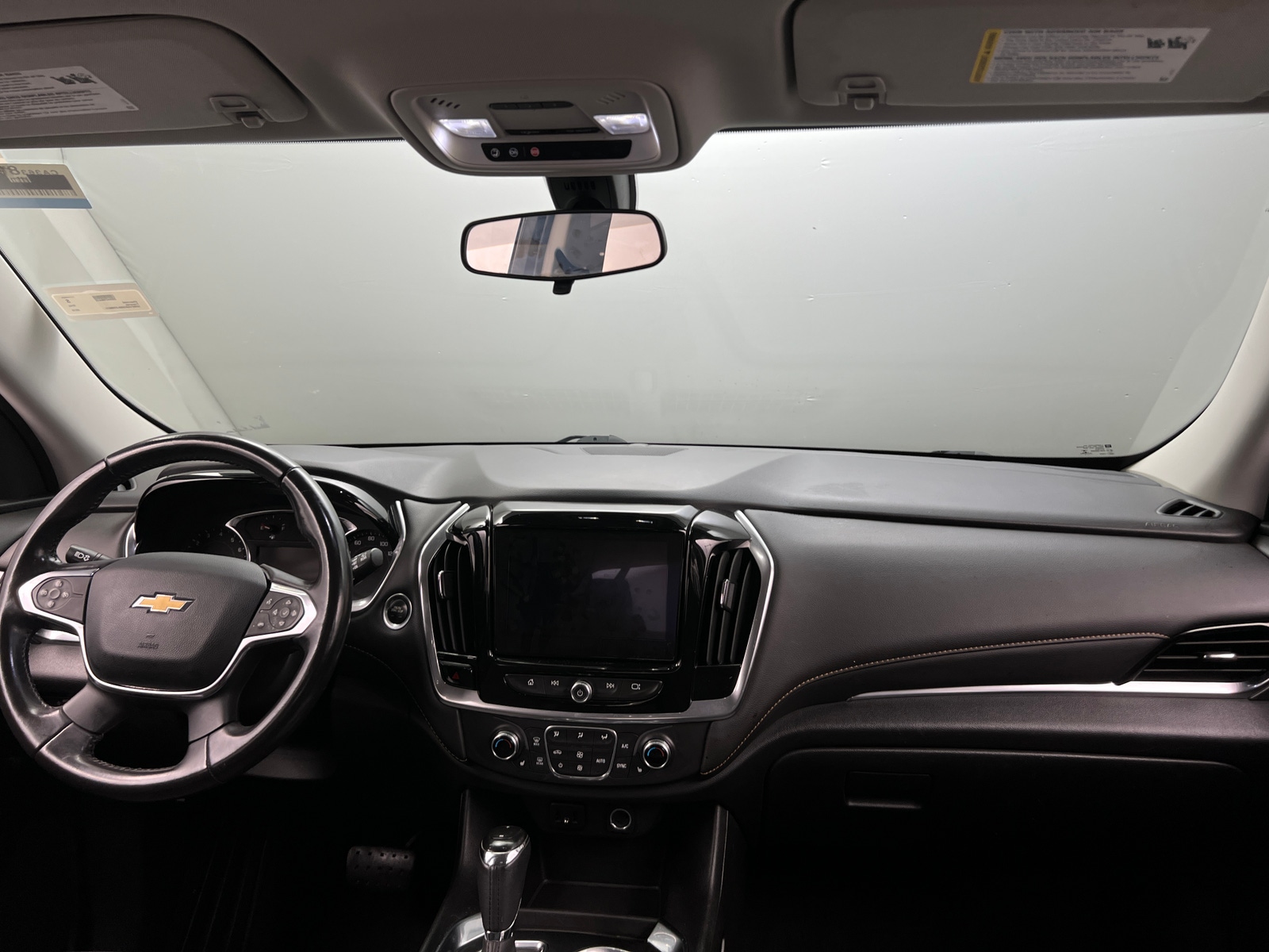 Thumbnail: 2019 Chevrolet Traverse - 3