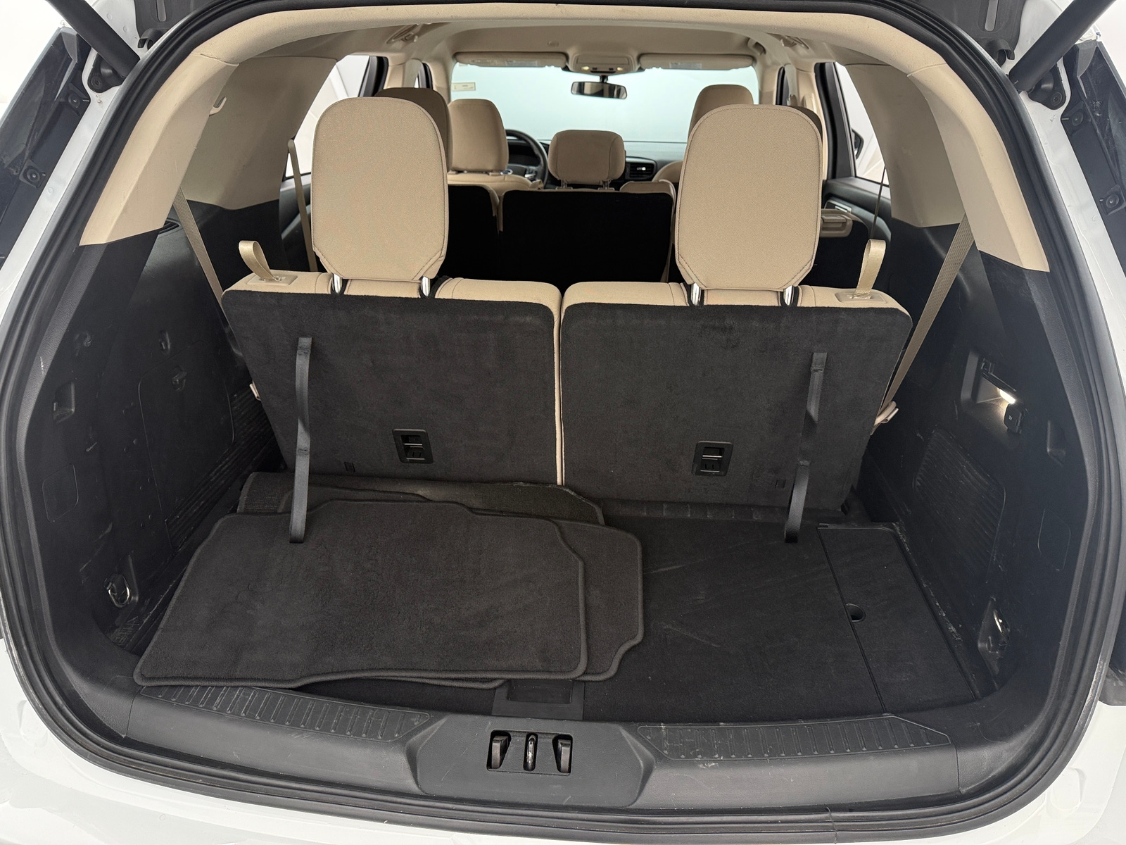 Thumbnail: 2020 Ford Explorer - 7