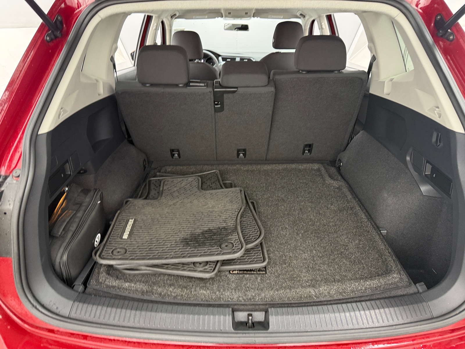 Thumbnail: 2019 Volkswagen Tiguan - 7