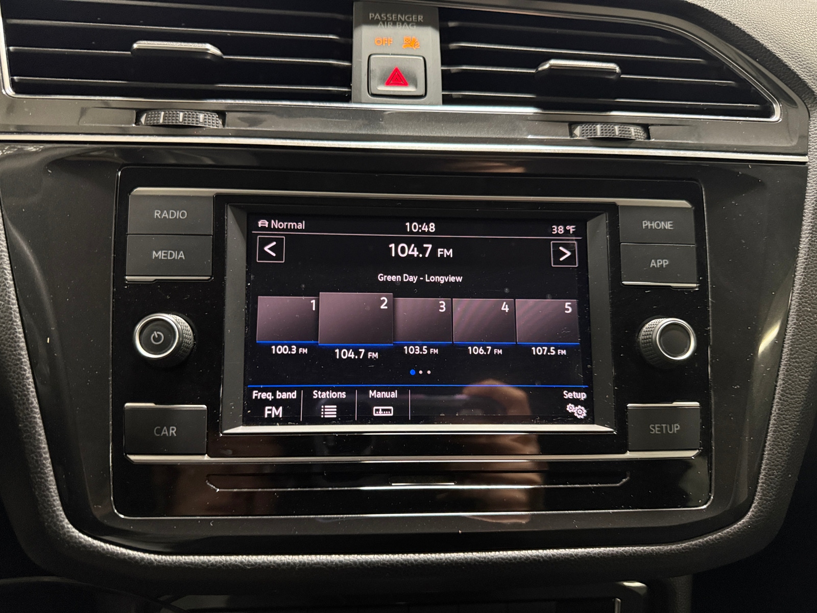 Thumbnail: 2019 Volkswagen Tiguan - 4