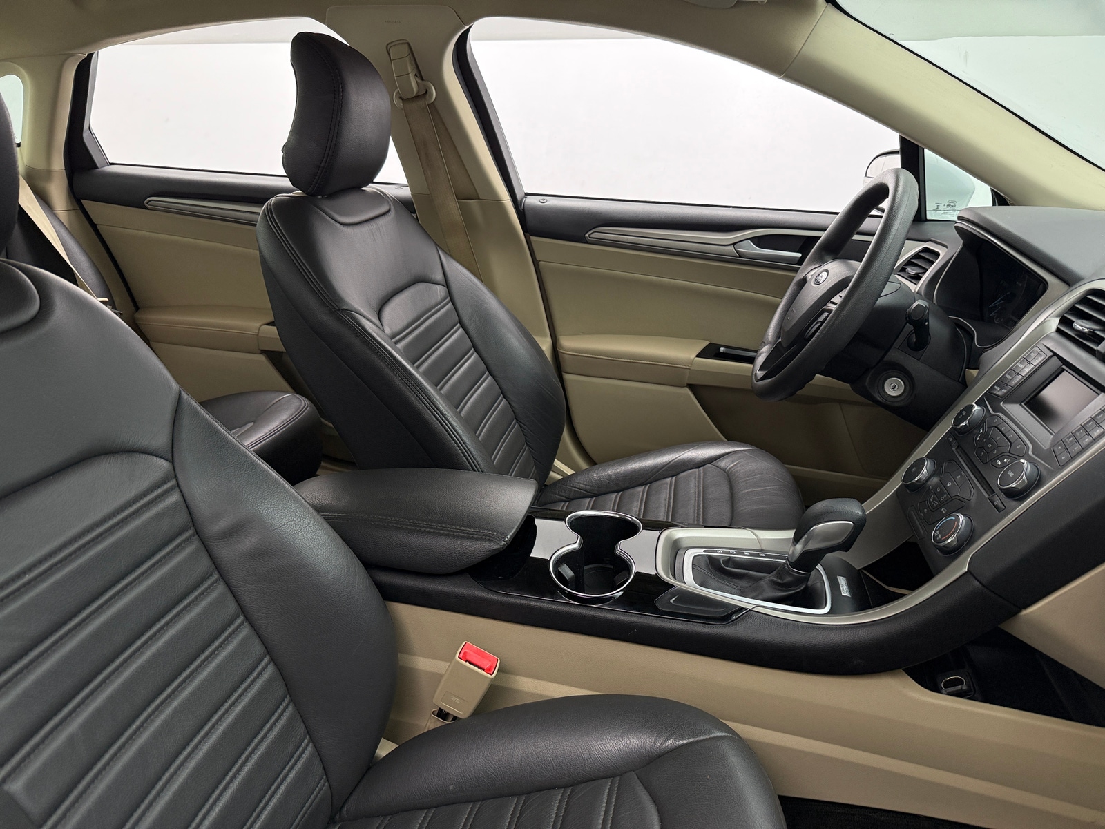 Thumbnail: 2015 Ford Fusion - 2