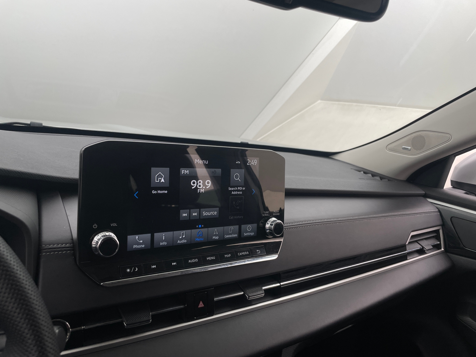 Thumbnail: 2023 Mitsubishi Outlander - 3