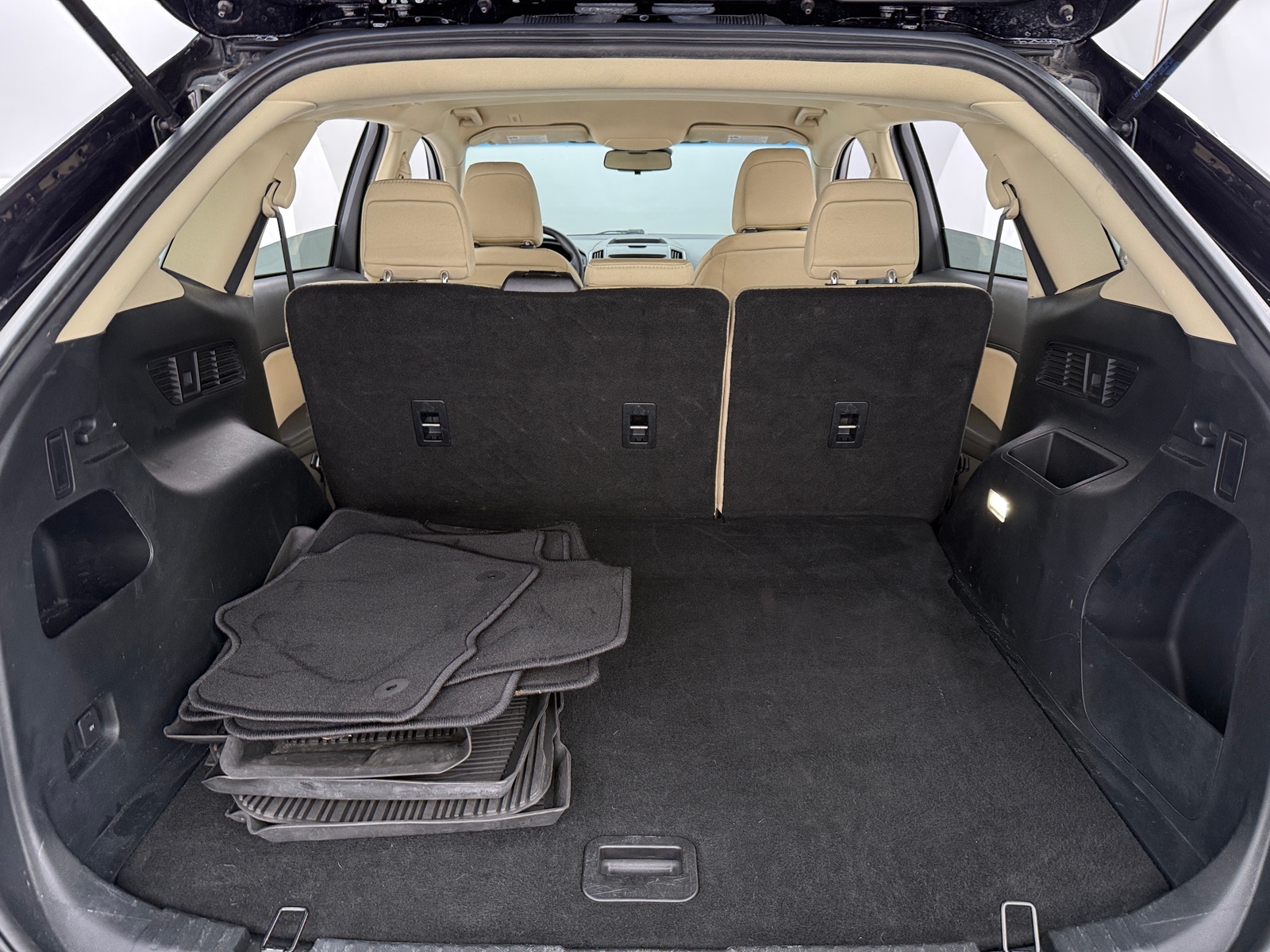 Thumbnail: 2020 Ford Edge - 7