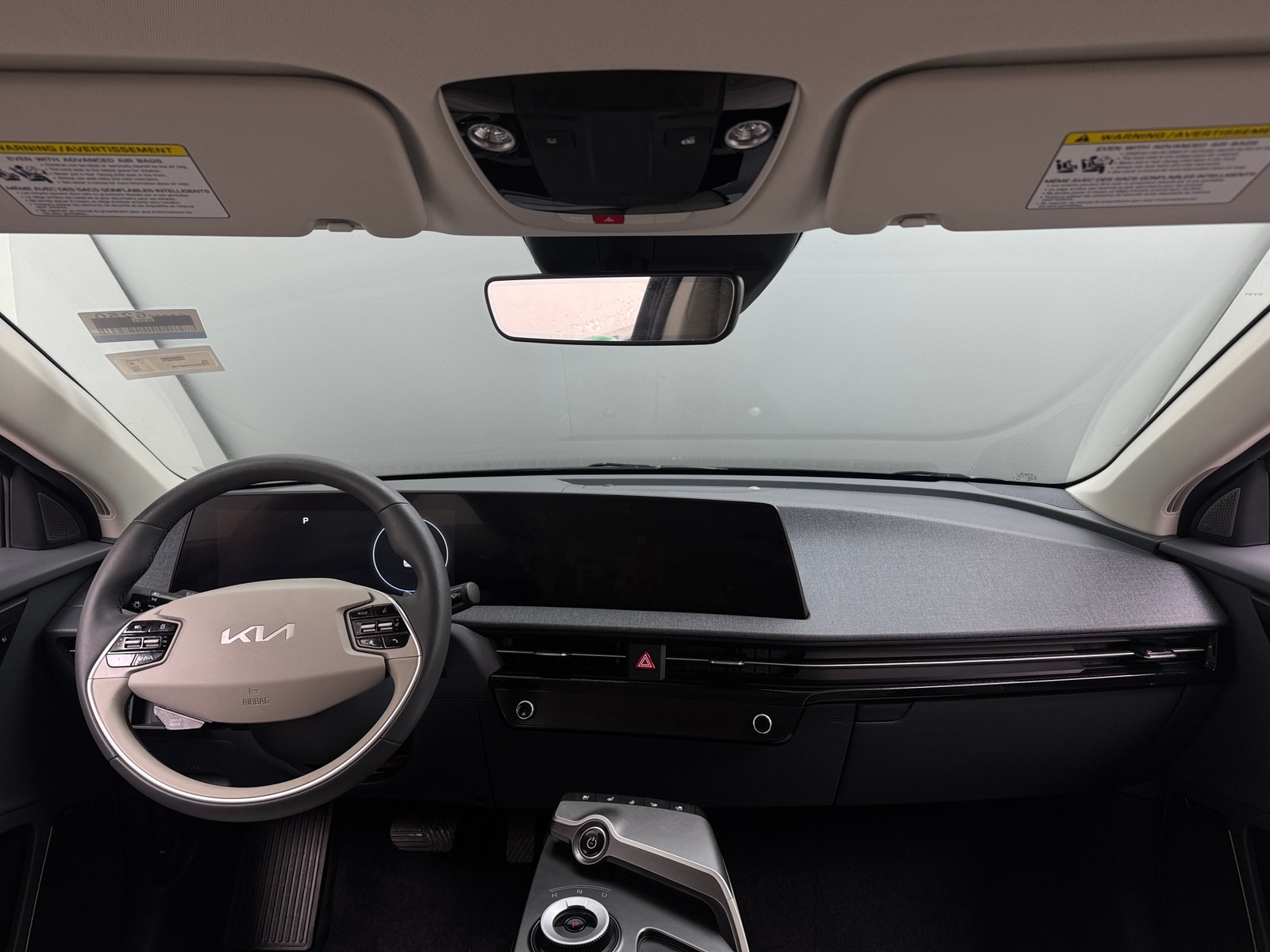 Thumbnail: 2022 Kia EV6 - 2