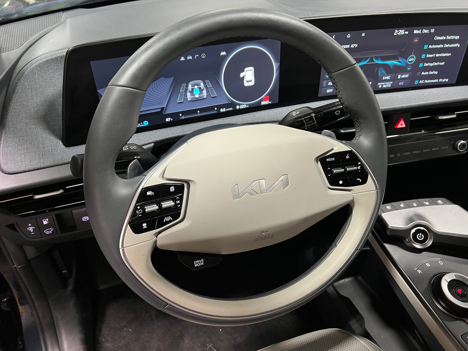 Thumbnail: 2022 Kia EV6 - 4