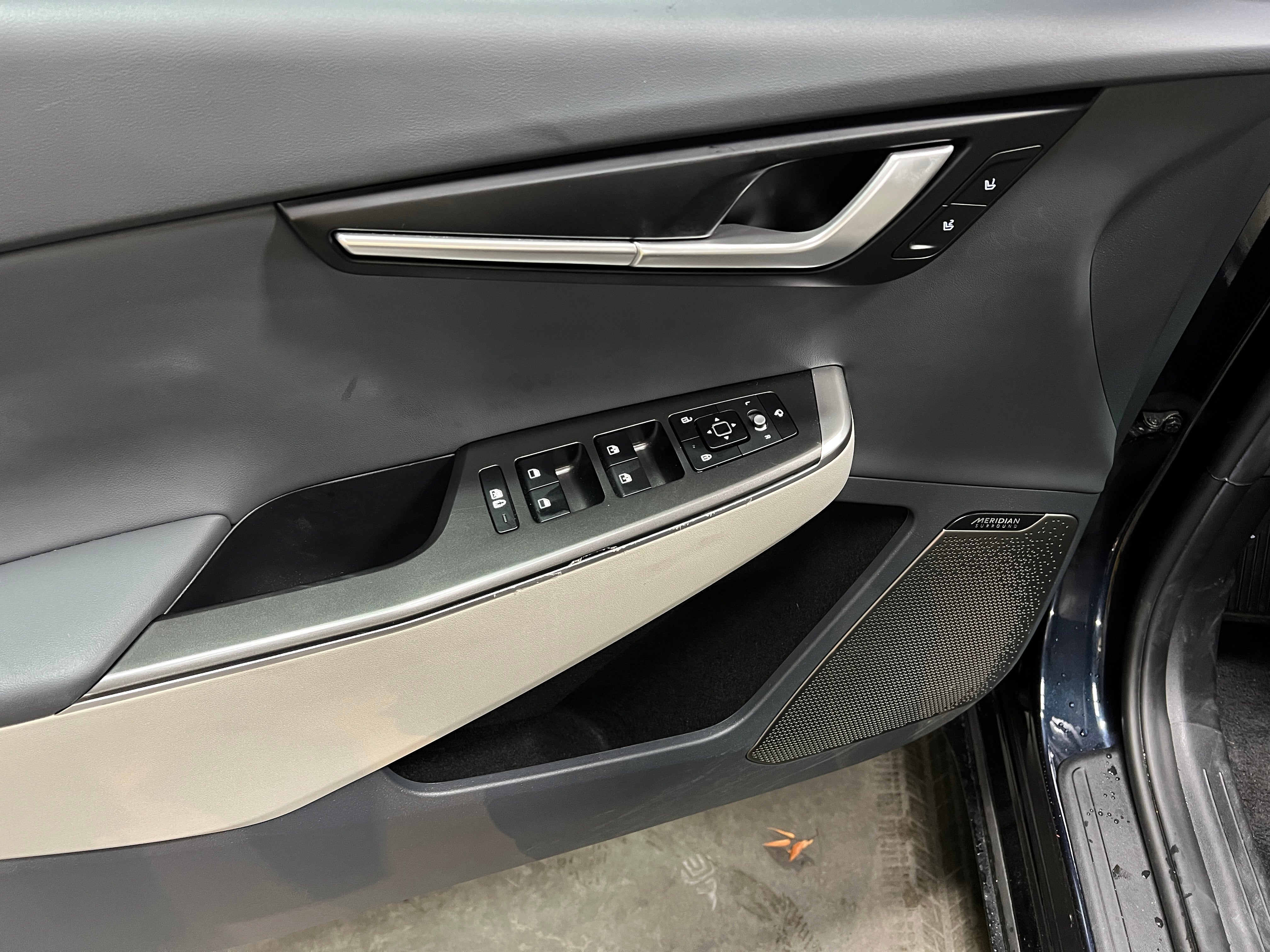 Used 2022 Kia Ev6 Wind with VIN KNDC3DLCXN5078104 for sale in Auburn, WA