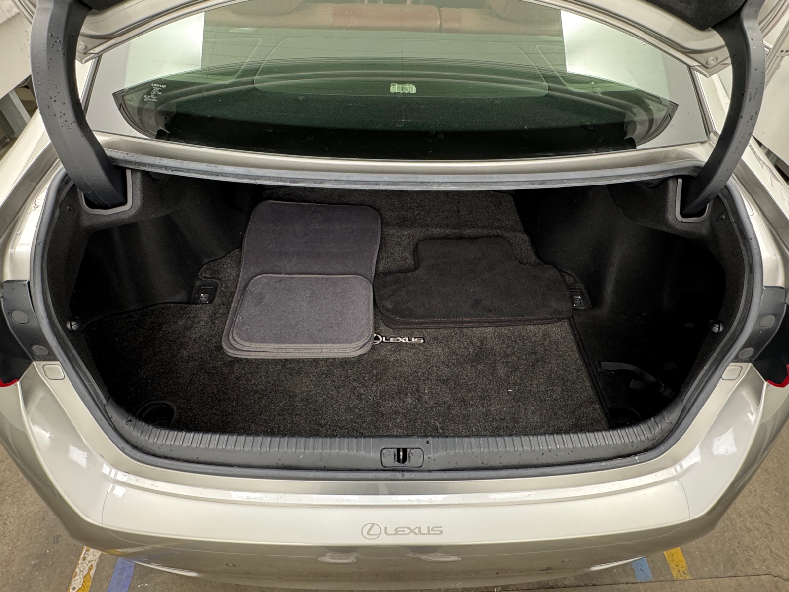 Thumbnail: 2018 Lexus RC - 4