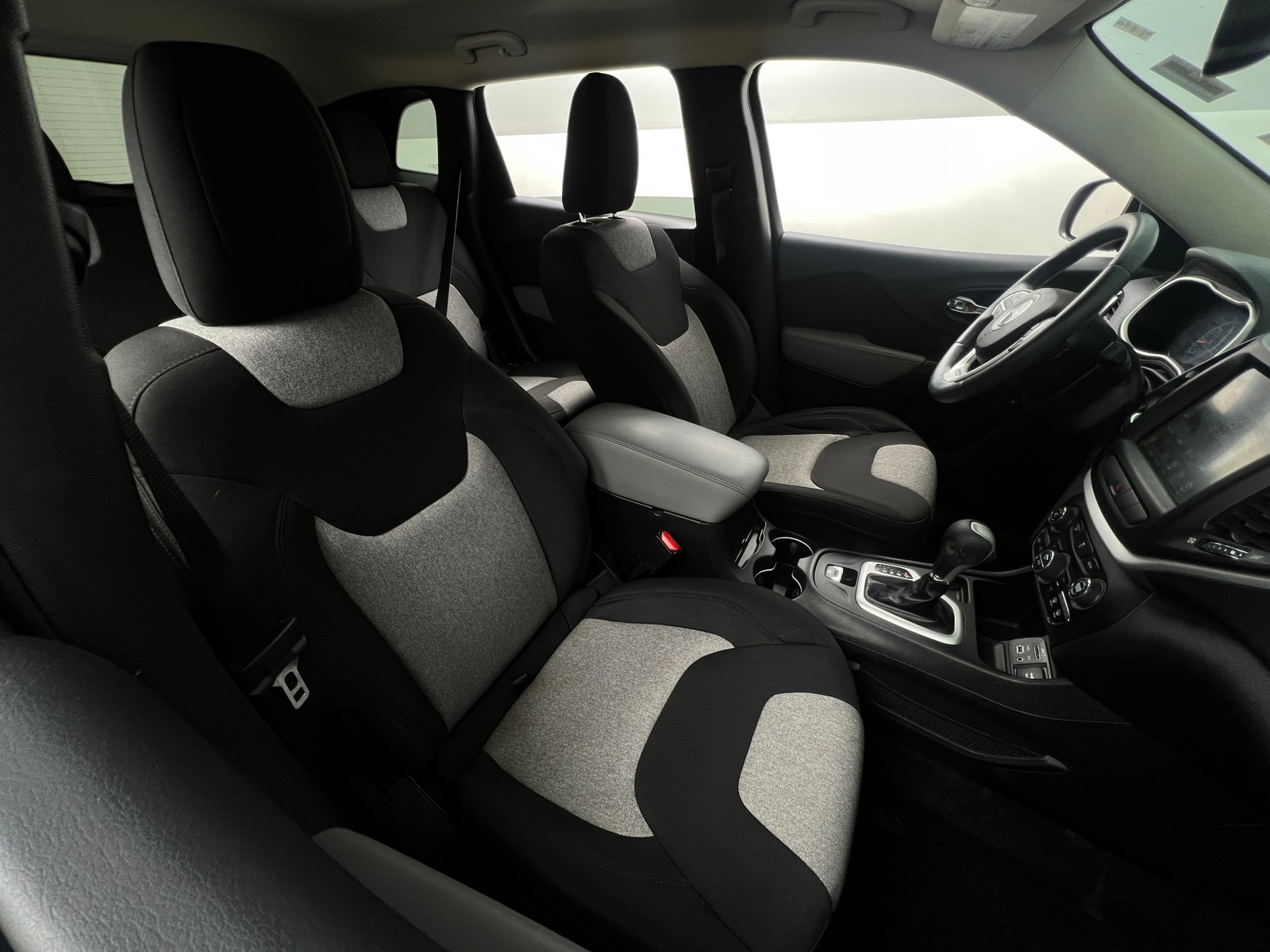 Thumbnail: 2014 Jeep Cherokee - 2