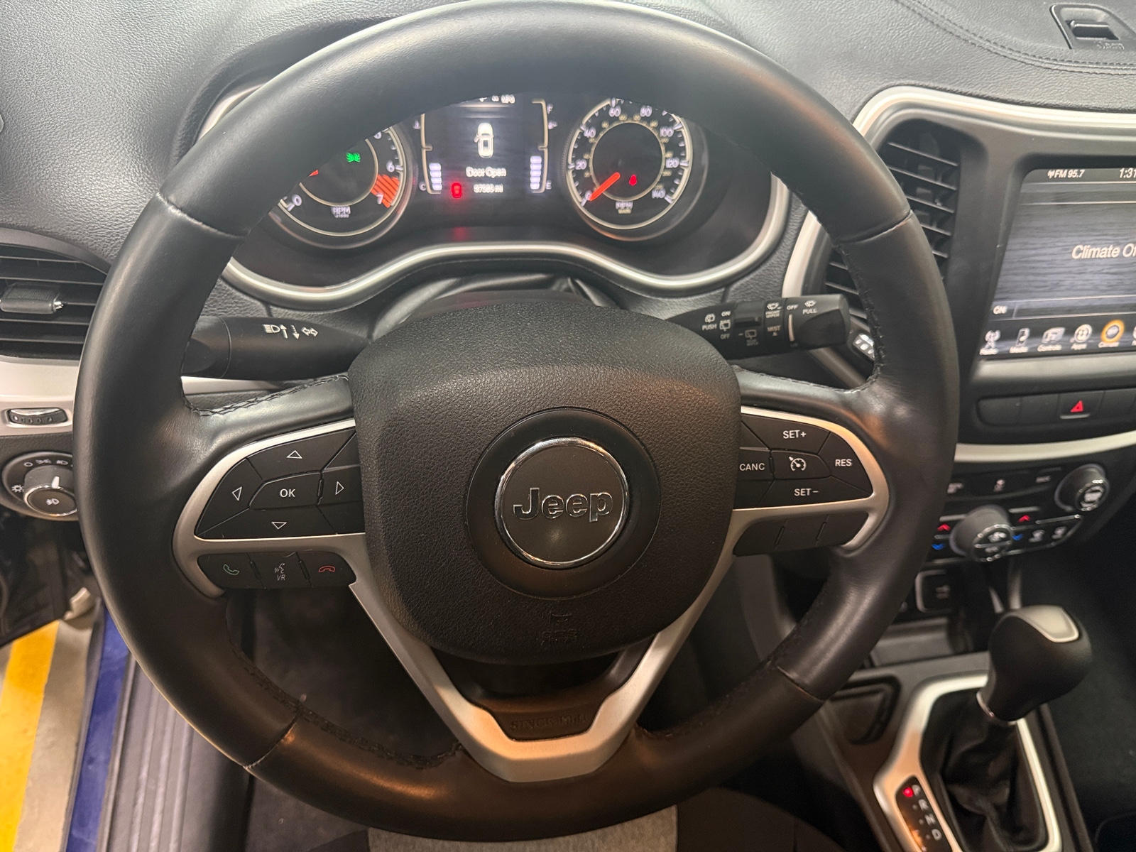 Thumbnail: 2014 Jeep Cherokee - 5