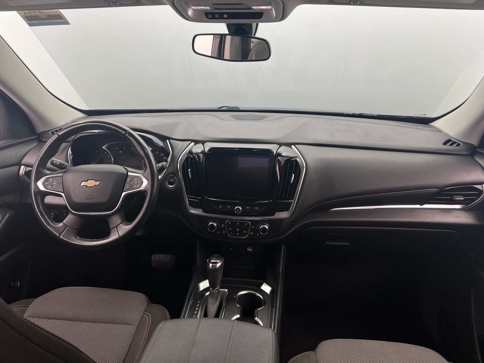 Thumbnail: 2018 Chevrolet Traverse - 3