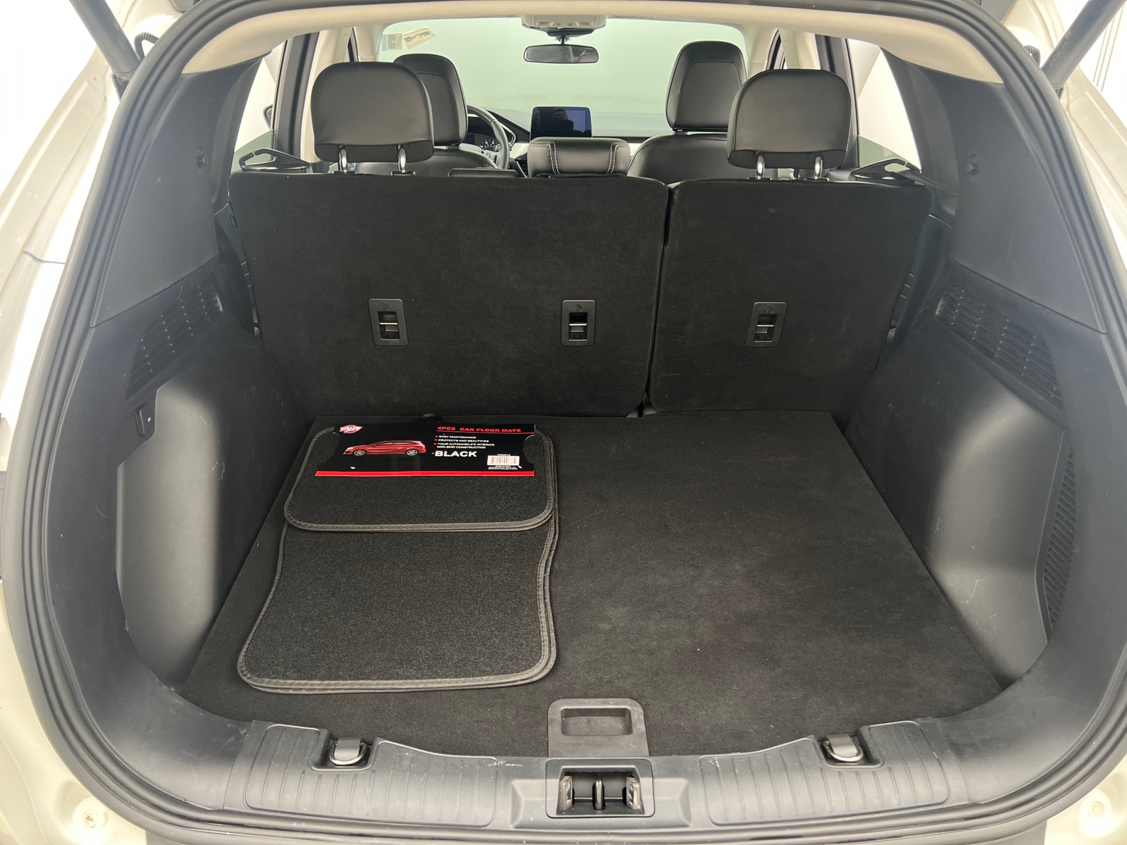 Thumbnail: 2022 Ford Escape - 6