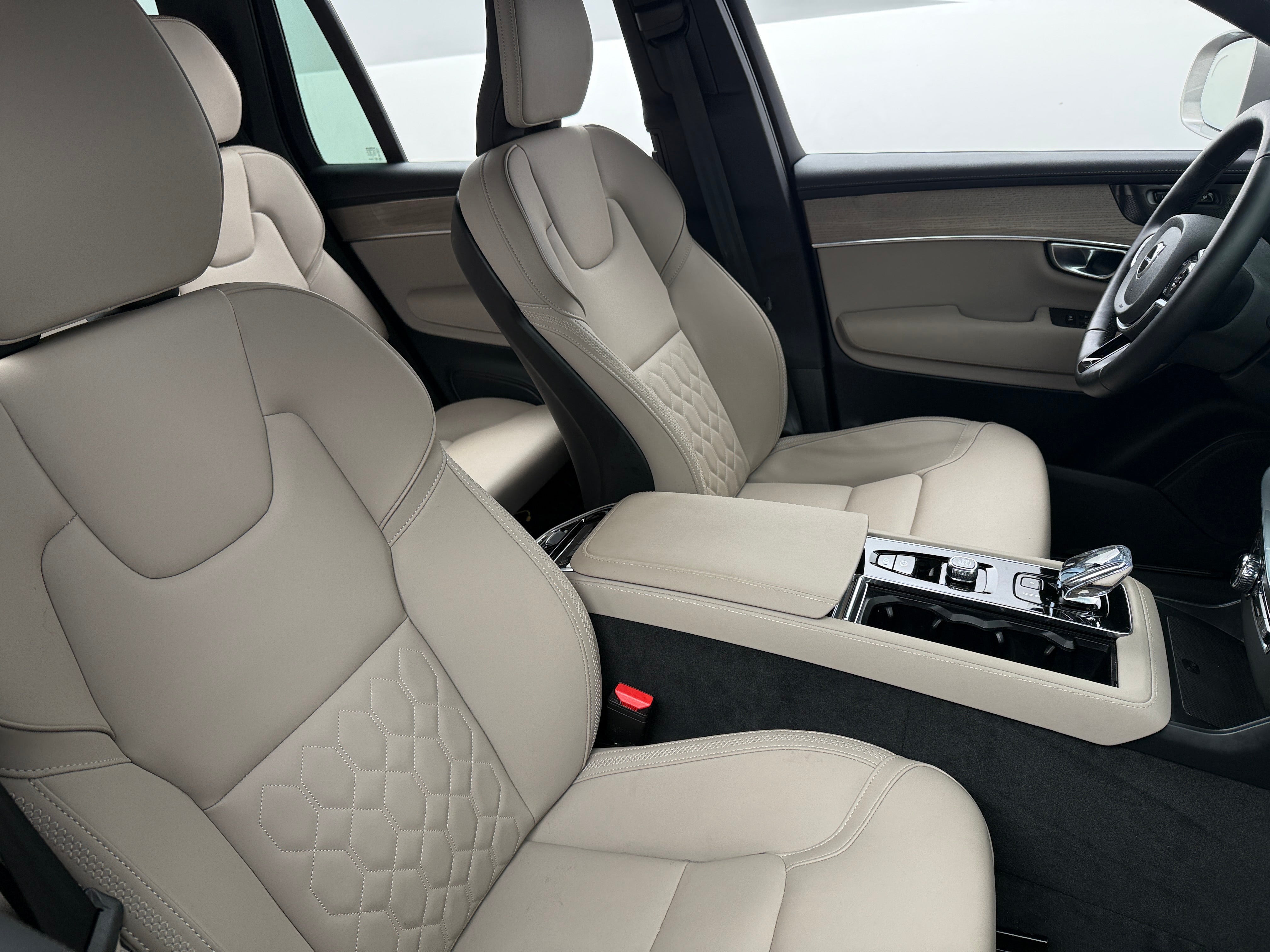 Image of 2025 Volvo XC90 B6 Plus Bright Theme (2025.5)