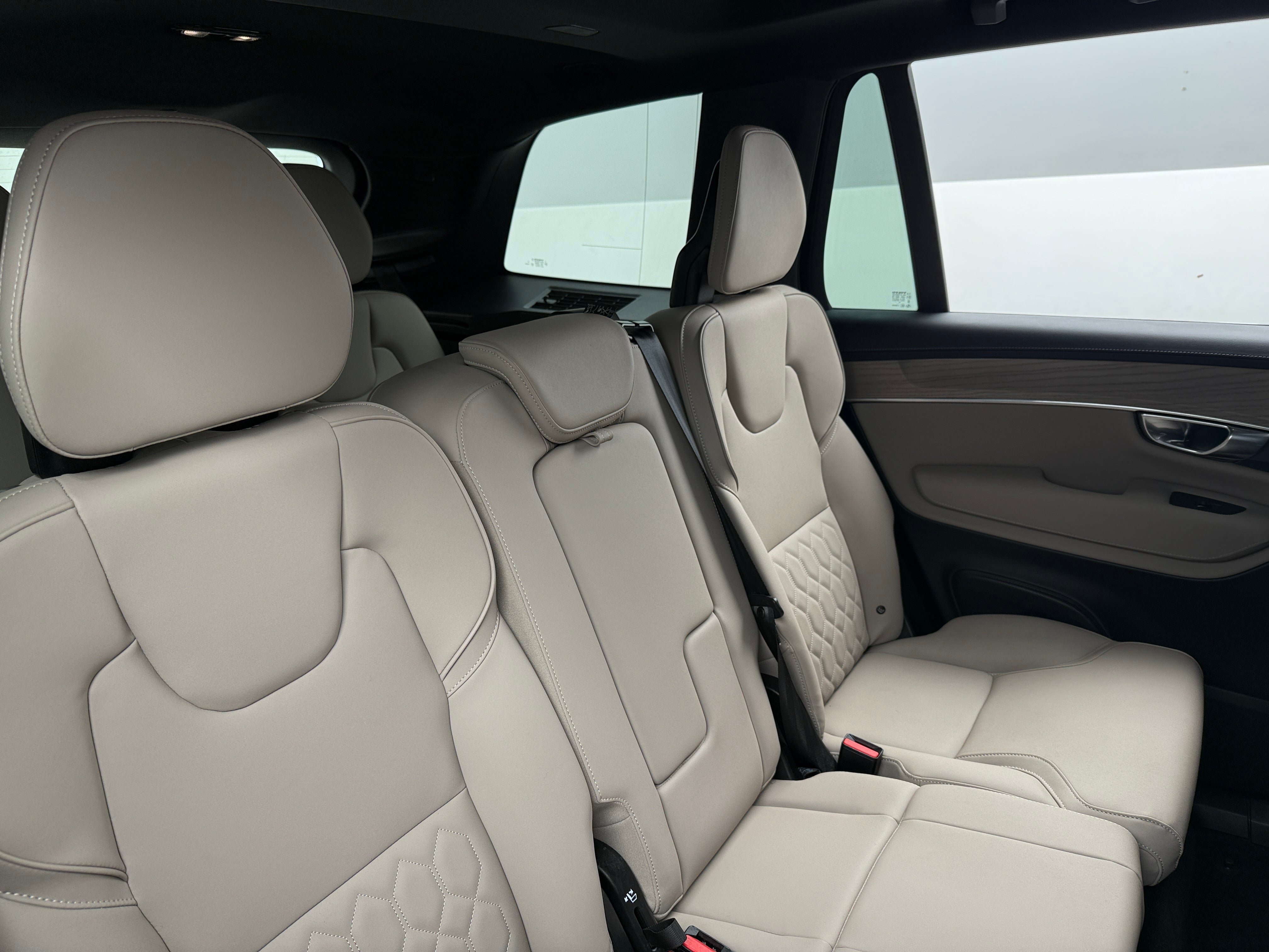 Image of 2025 Volvo XC90 B6 Plus Bright Theme (2025.5)