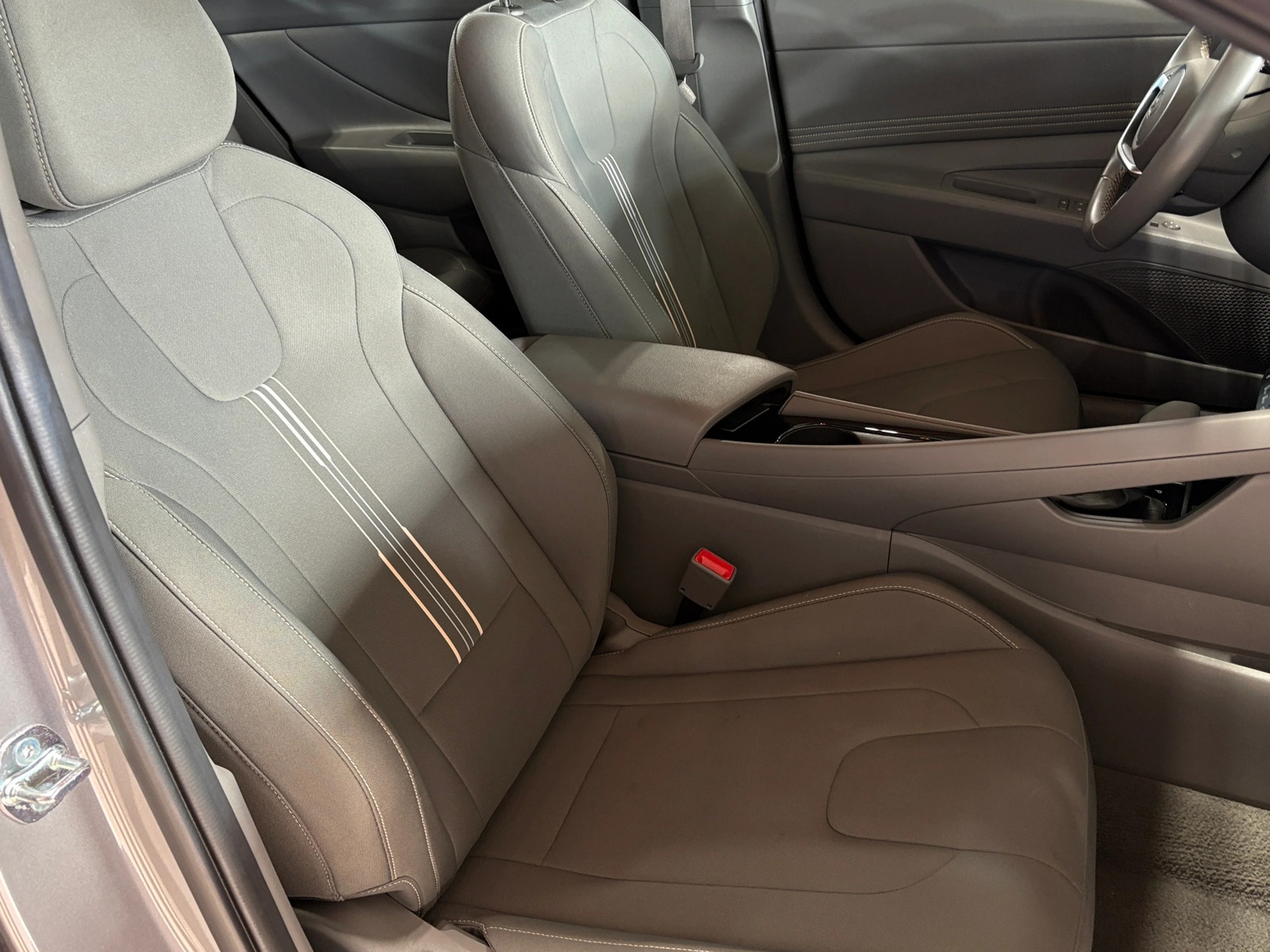 Thumbnail: 2025 Hyundai Elantra - 2