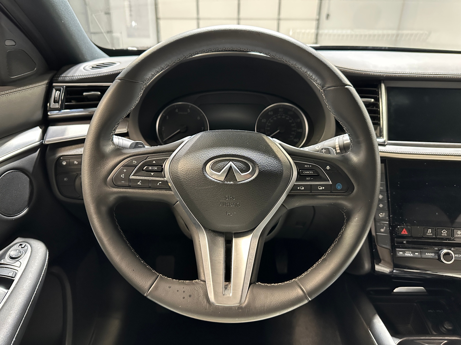 Thumbnail: 2023 INFINITI QX55 - 4