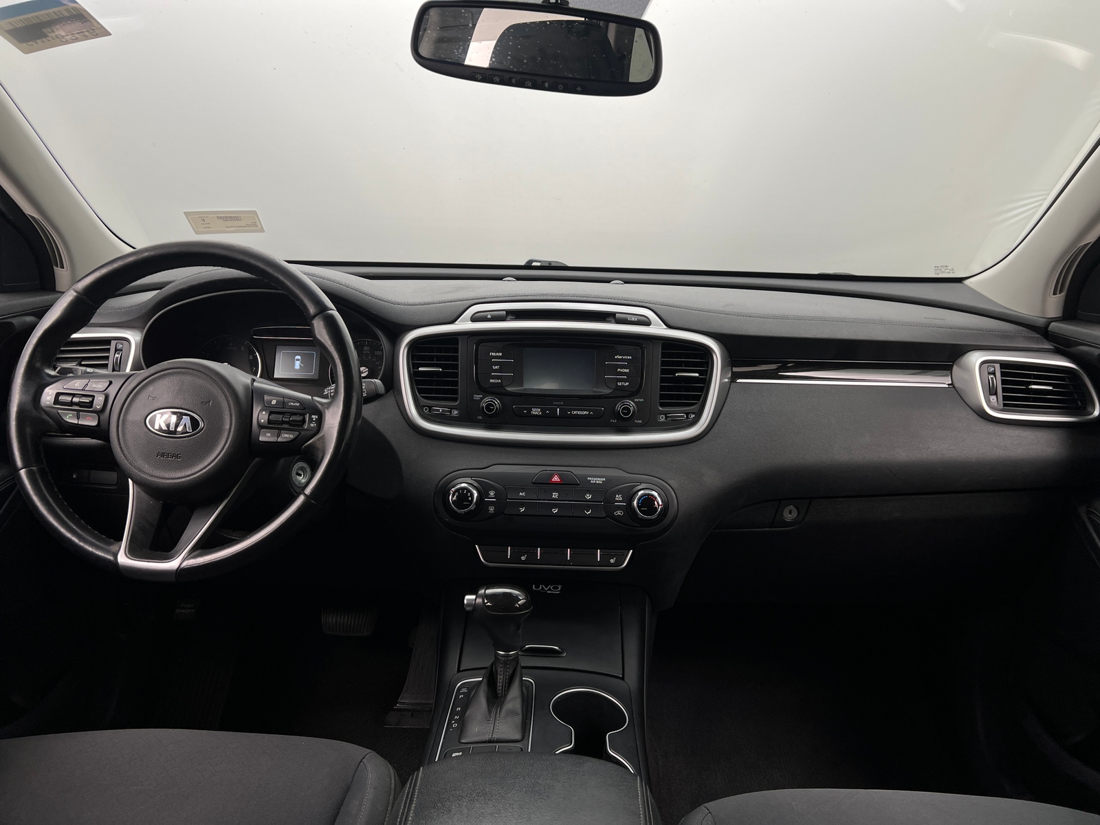 Thumbnail: 2016 Kia Sorento - 3