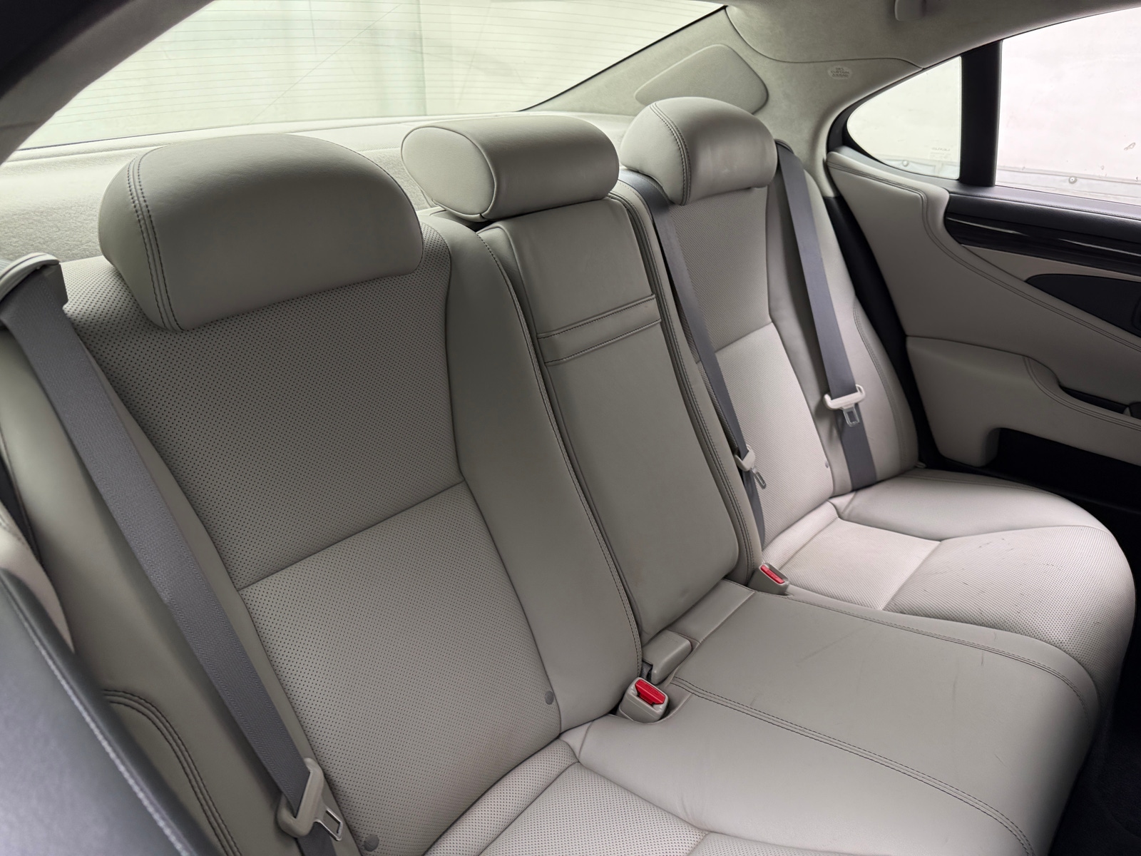 Thumbnail: 2015 Lexus LS - 5