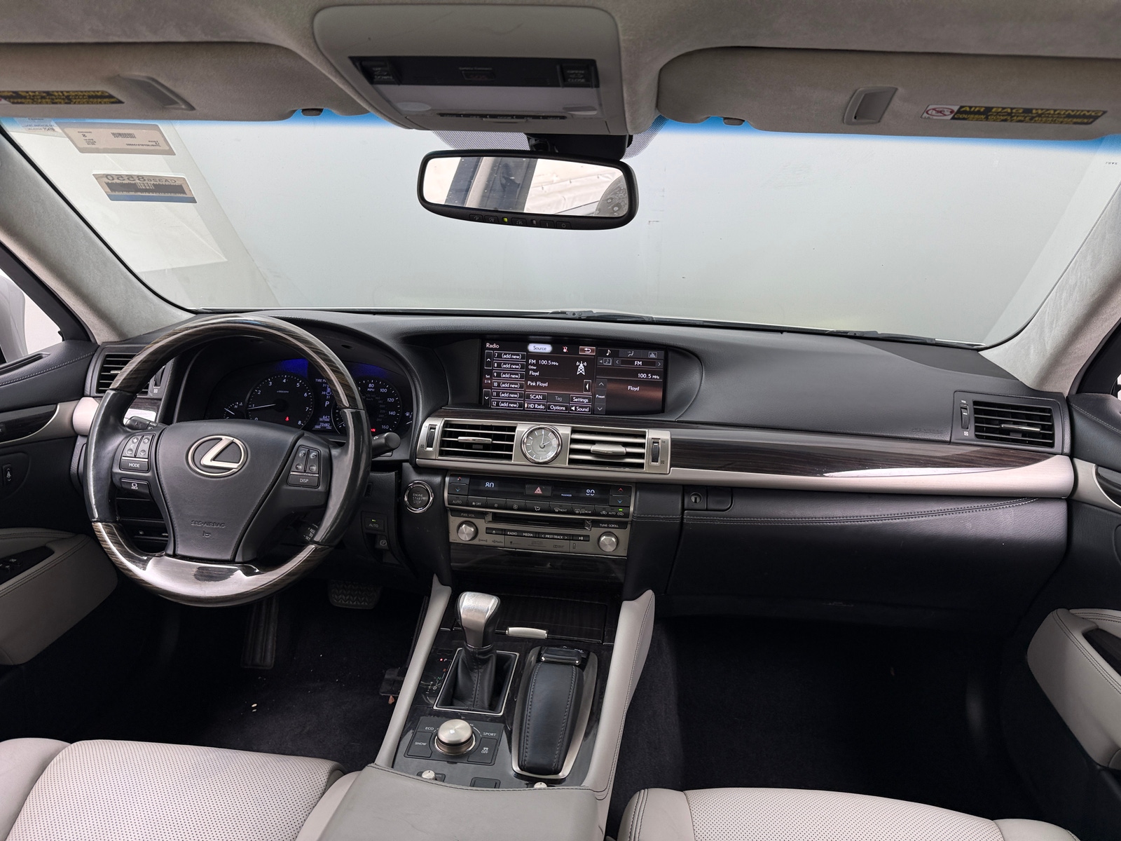 Thumbnail: 2015 Lexus LS - 2