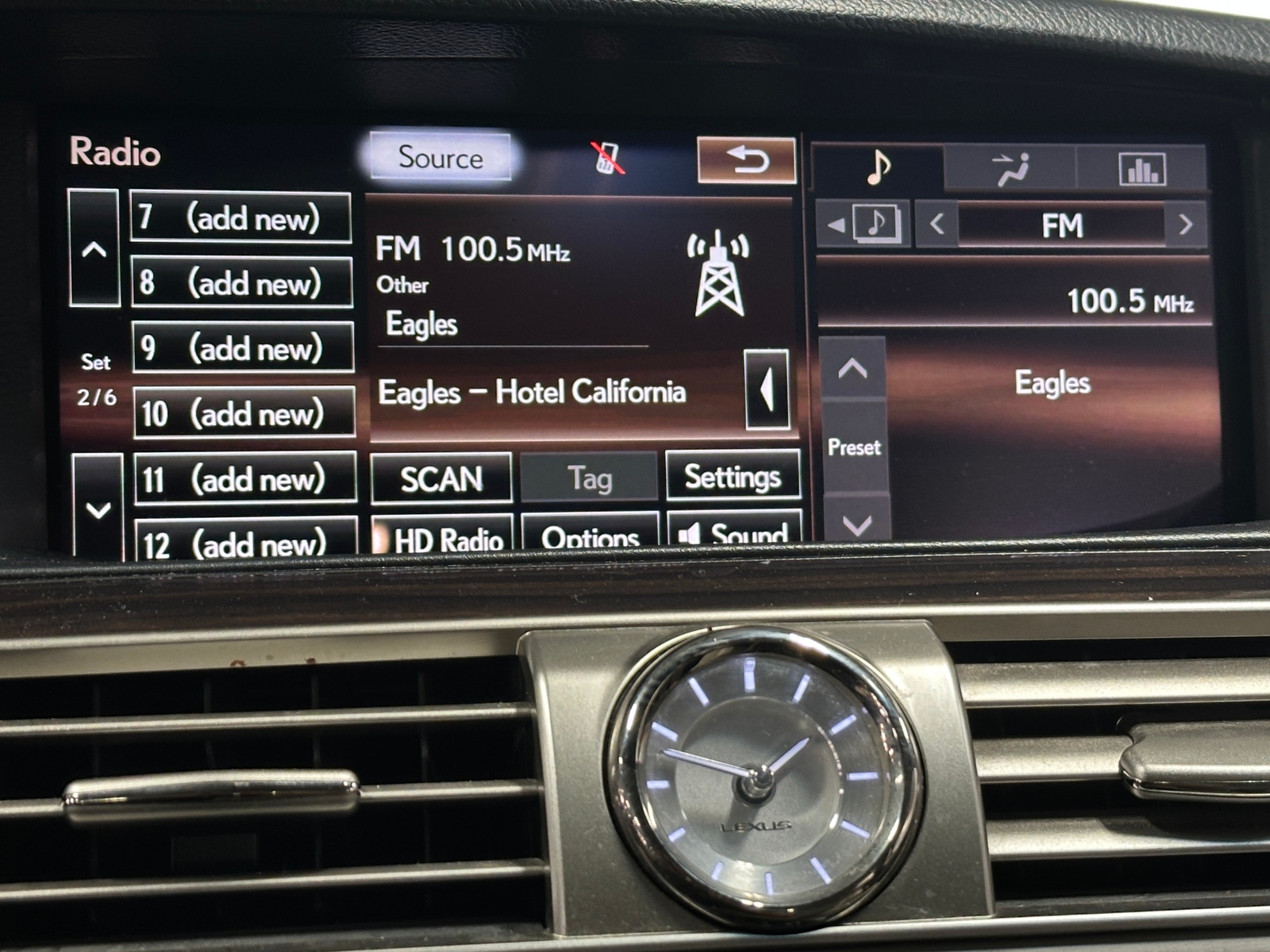 Thumbnail: 2015 Lexus LS - 3