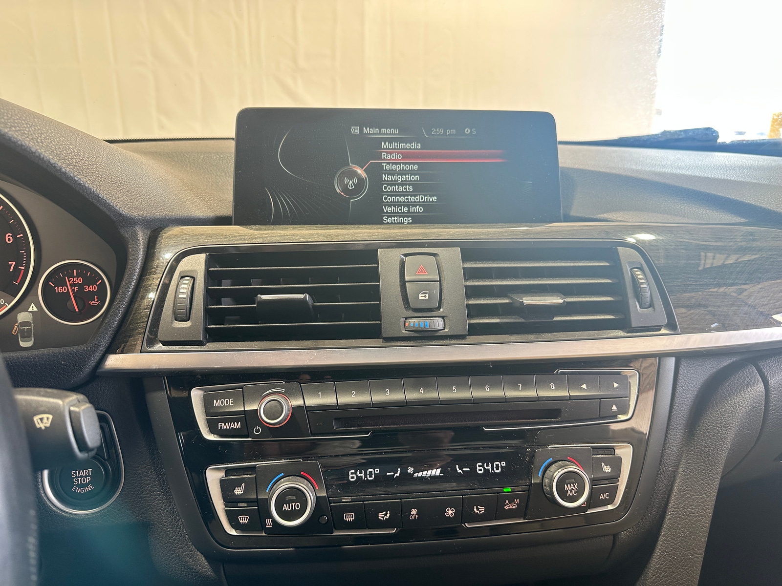 Thumbnail: 2016 BMW 4 Series - 3