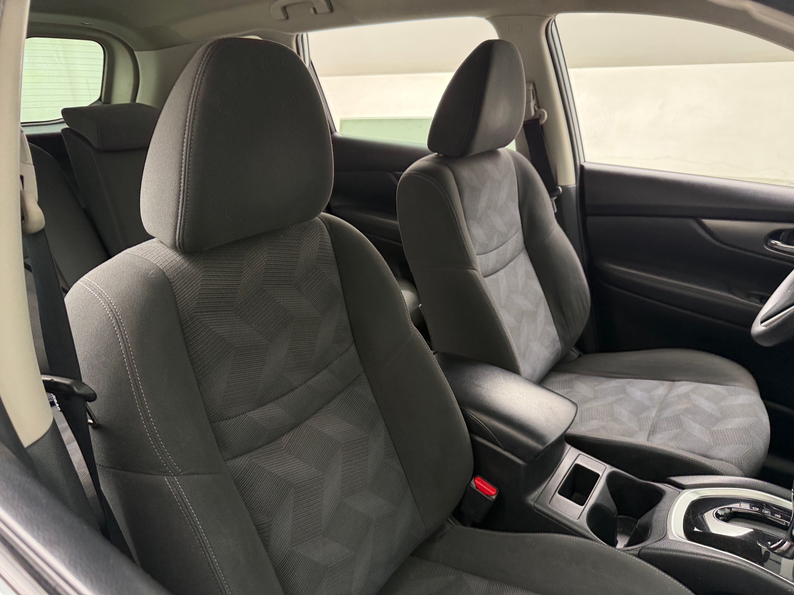 Thumbnail: 2016 Nissan Rogue - 2