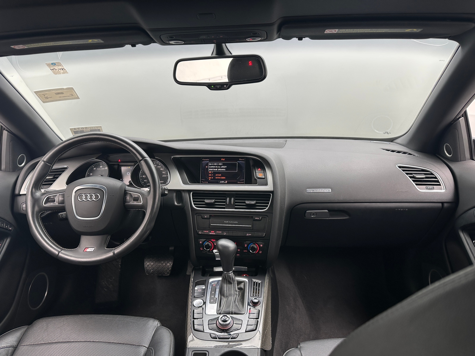 Thumbnail: 2011 Audi S5 - 2