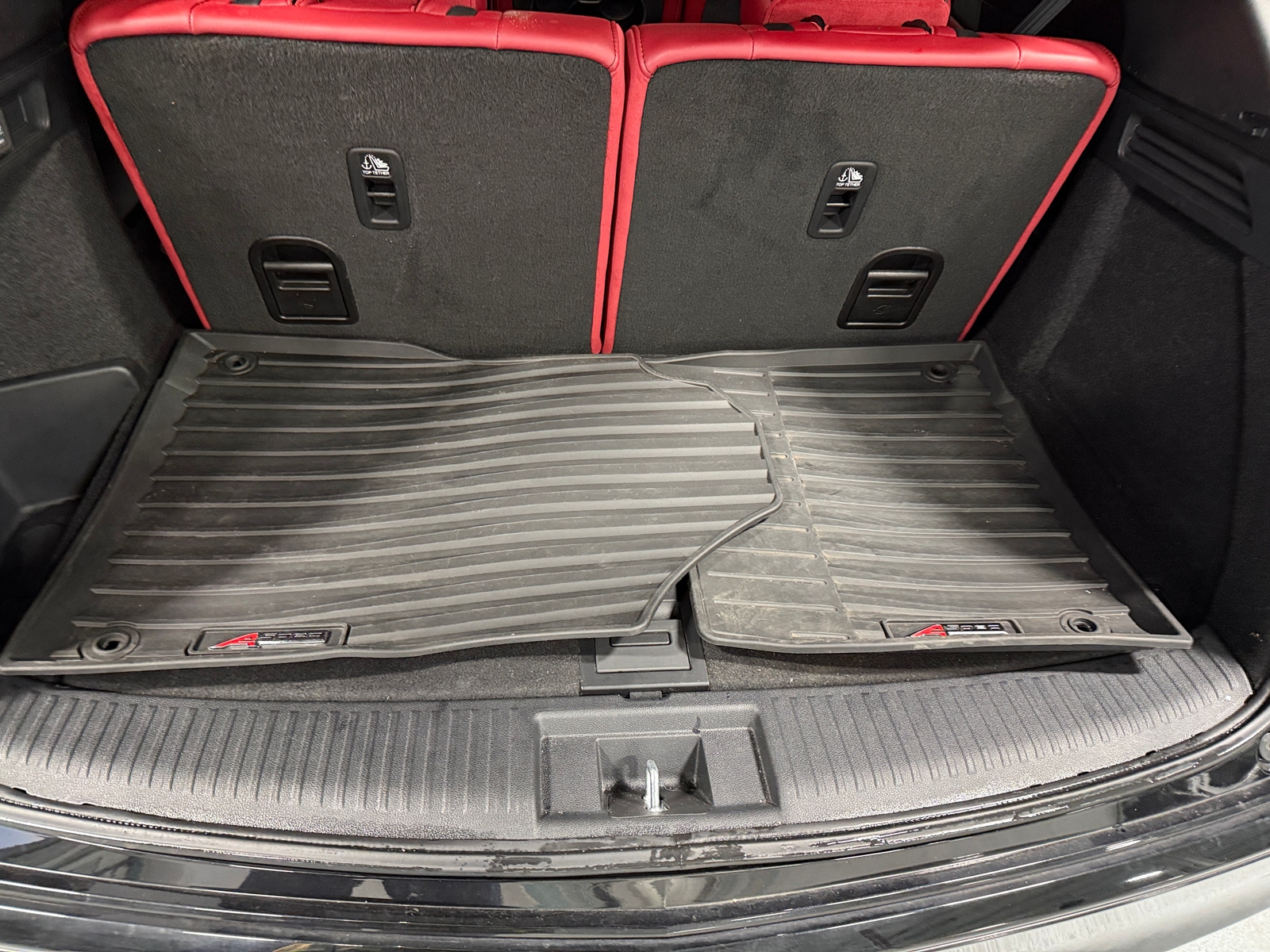 Thumbnail: 2024 Acura MDX - 6