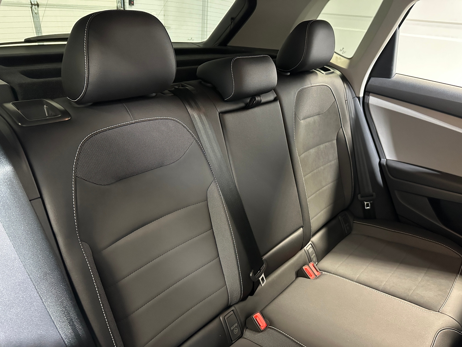 Thumbnail: 2022 Volkswagen Taos - 6