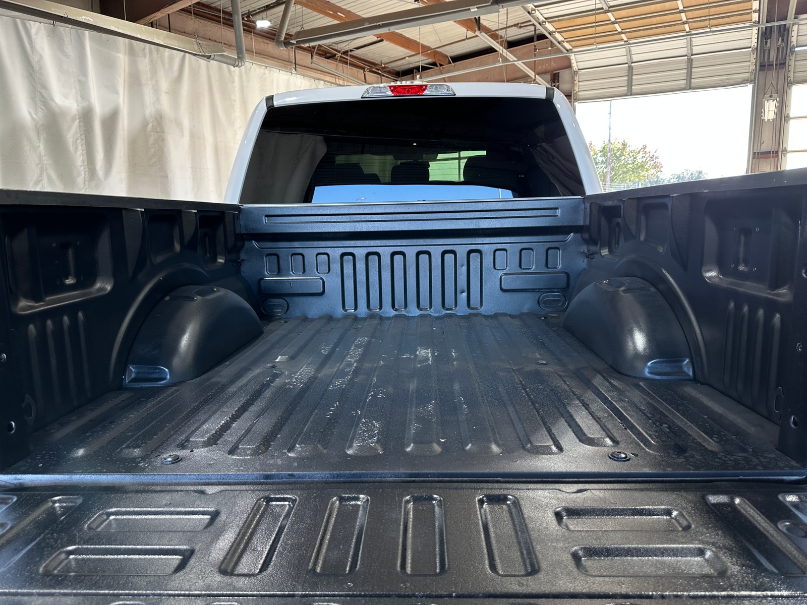 Thumbnail: 2017 Ford Econoline - 7