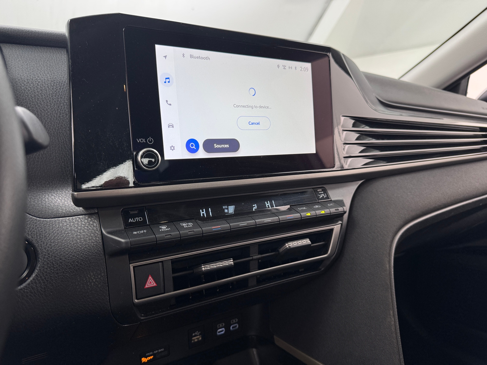 Thumbnail: 2025 Toyota Camry - 4