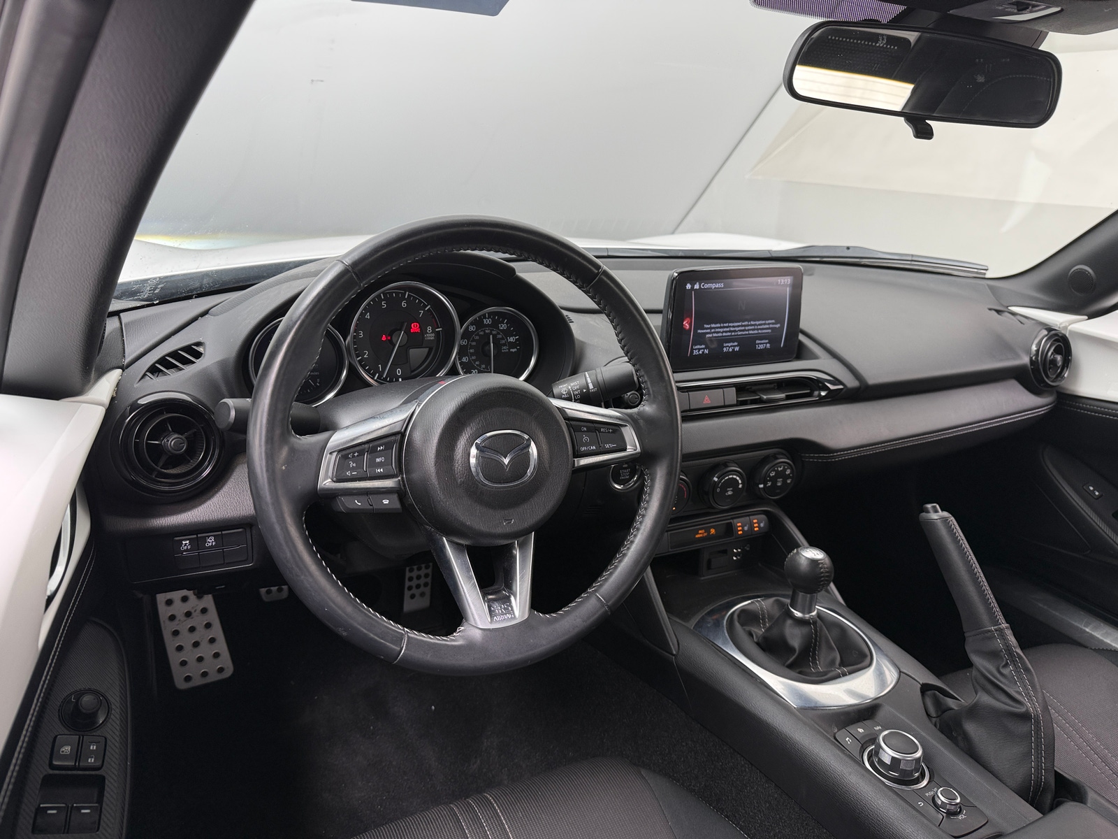 Thumbnail: 2021 Mazda MX-5 Miata - 3