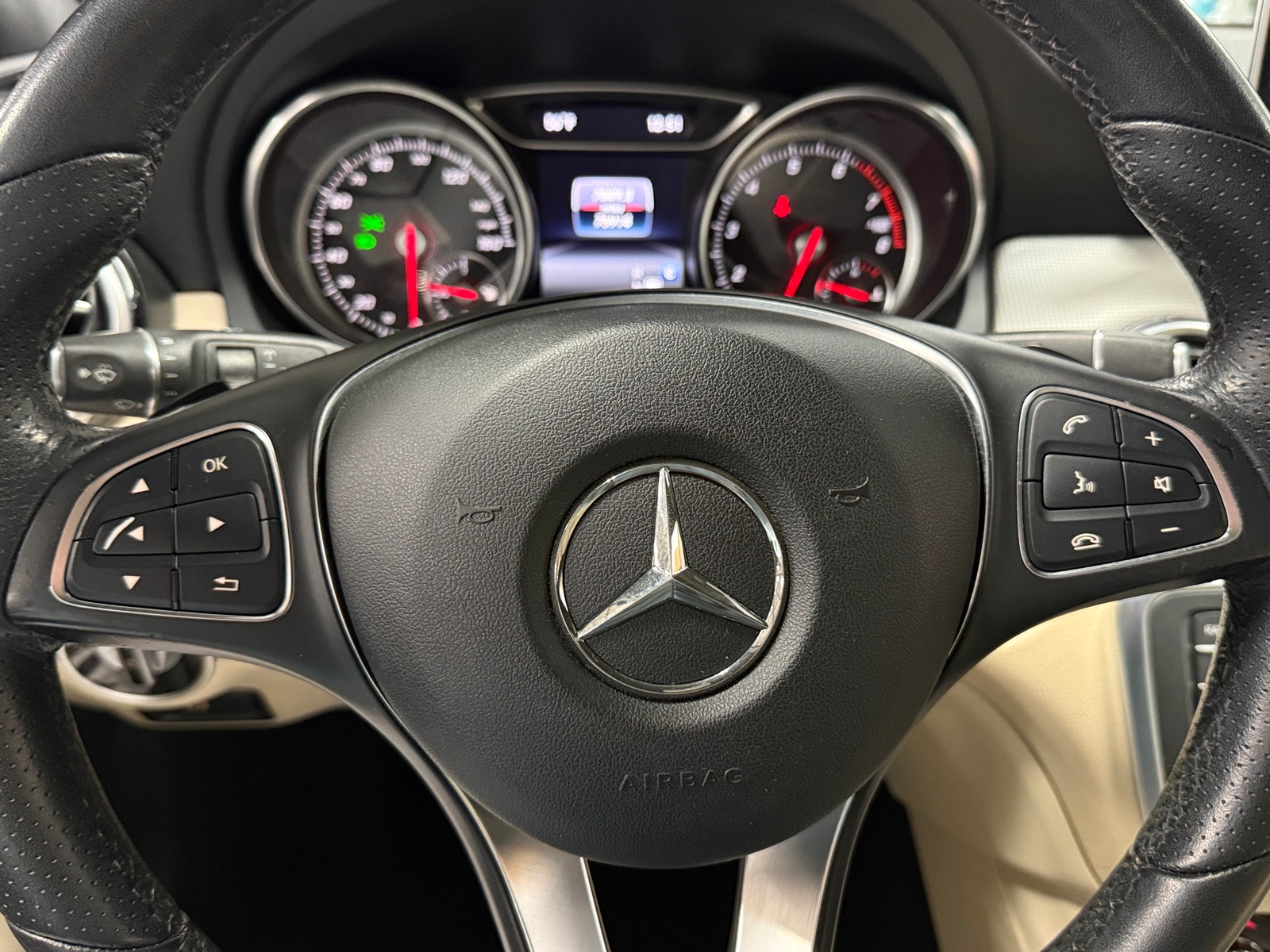 Thumbnail: 2018 Mercedes-Benz GLA - 4