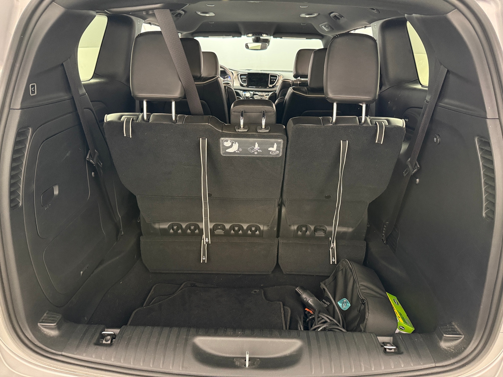 Thumbnail: 2021 Chrysler Pacifica - 6