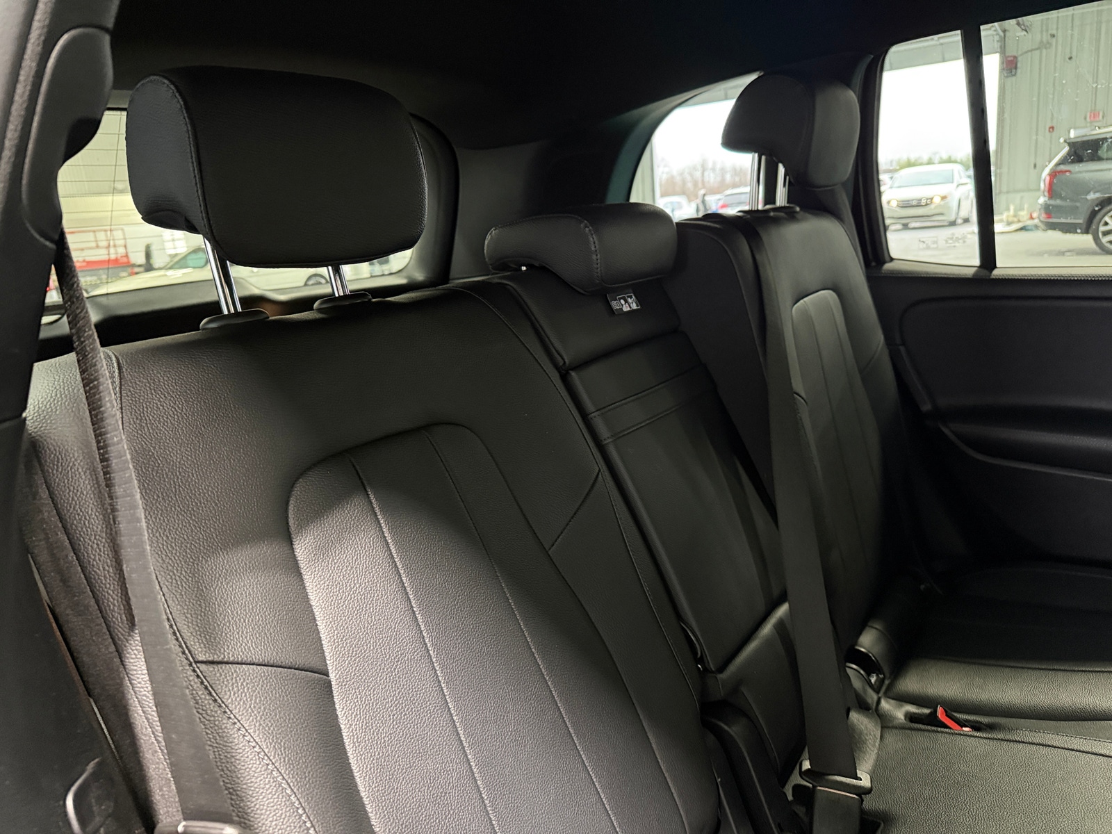 Thumbnail: 2021 Mercedes-Benz GLB - 5