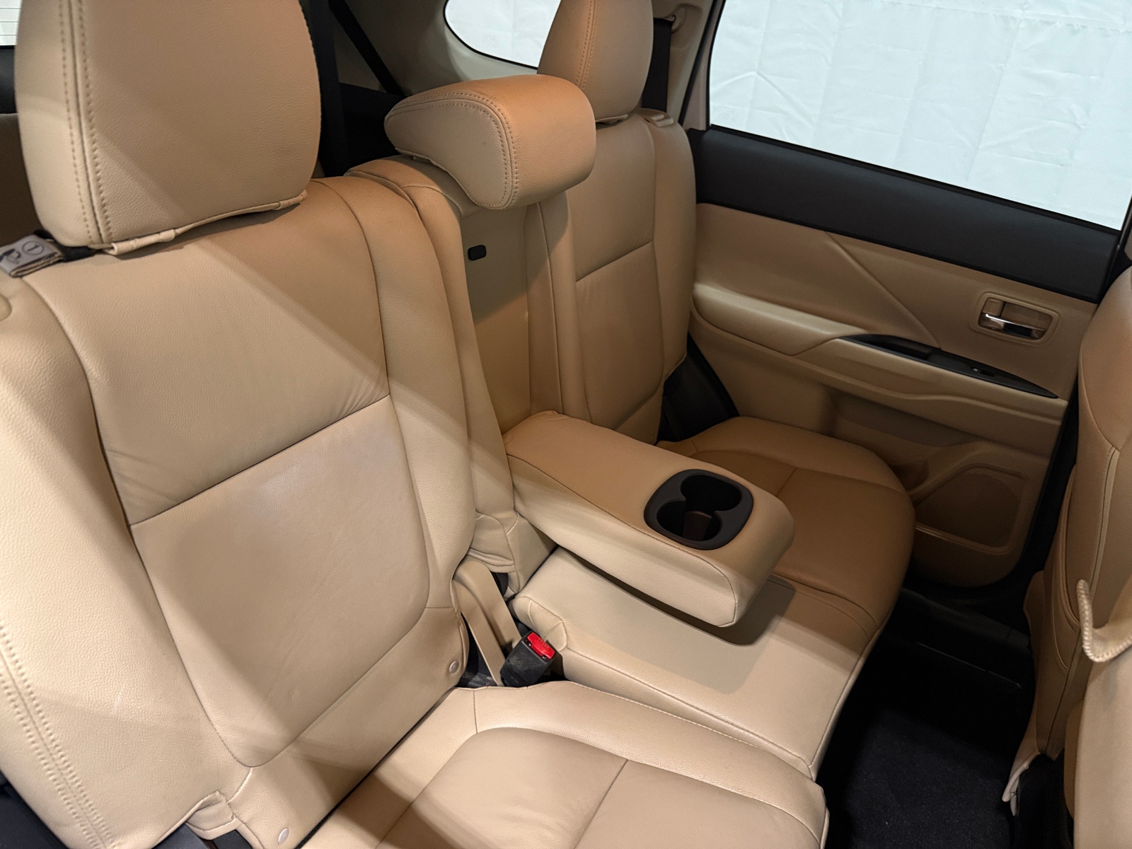 Thumbnail: 2017 Mitsubishi Outlander - 6